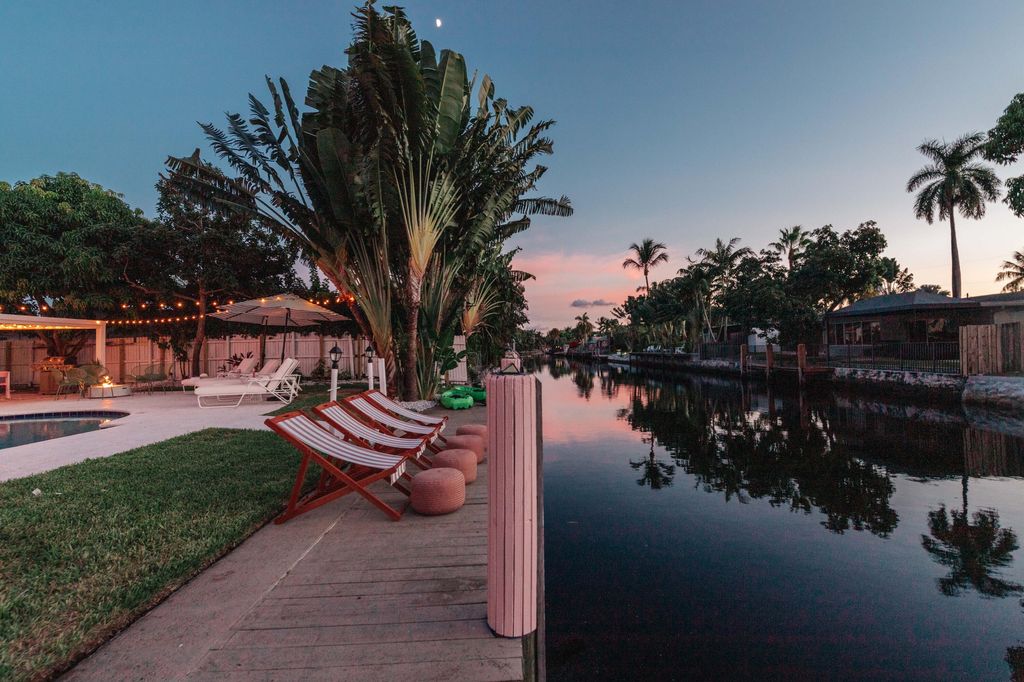 Photo of 3057 NE 16th Avenue, Oakland Park, FL 33334 (MLS # B26018986)