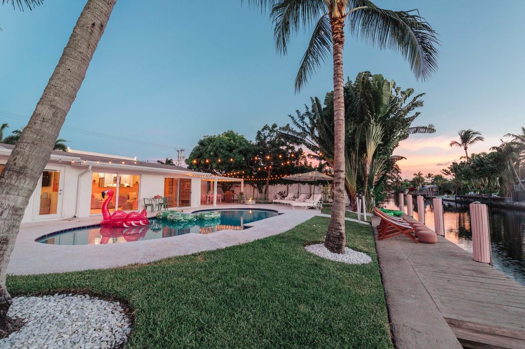 Photo of 3057 NE 16th Avenue, Oakland Park, FL 33334 (MLS # B26018986)