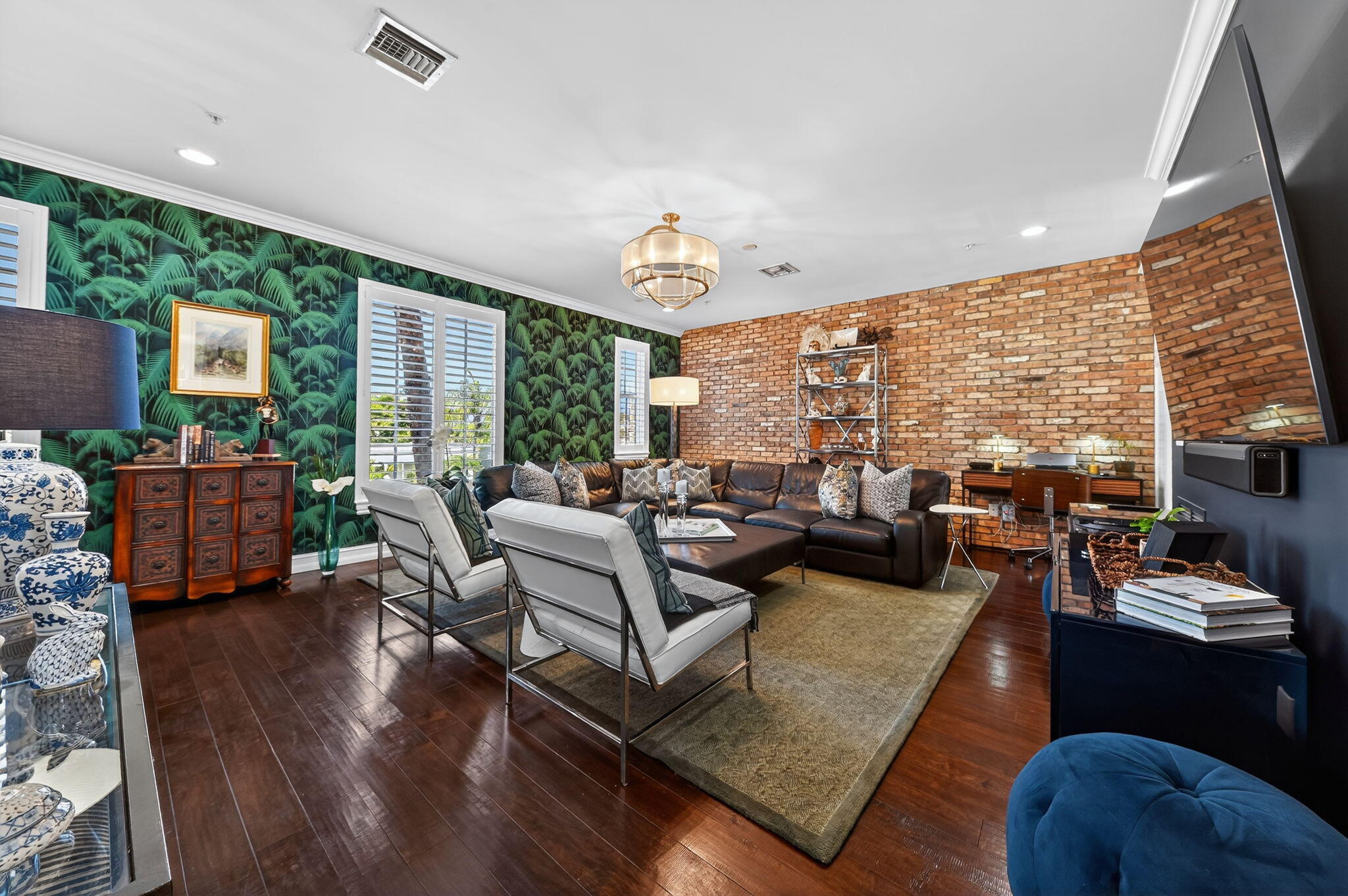 CANNERY ROW - Residential