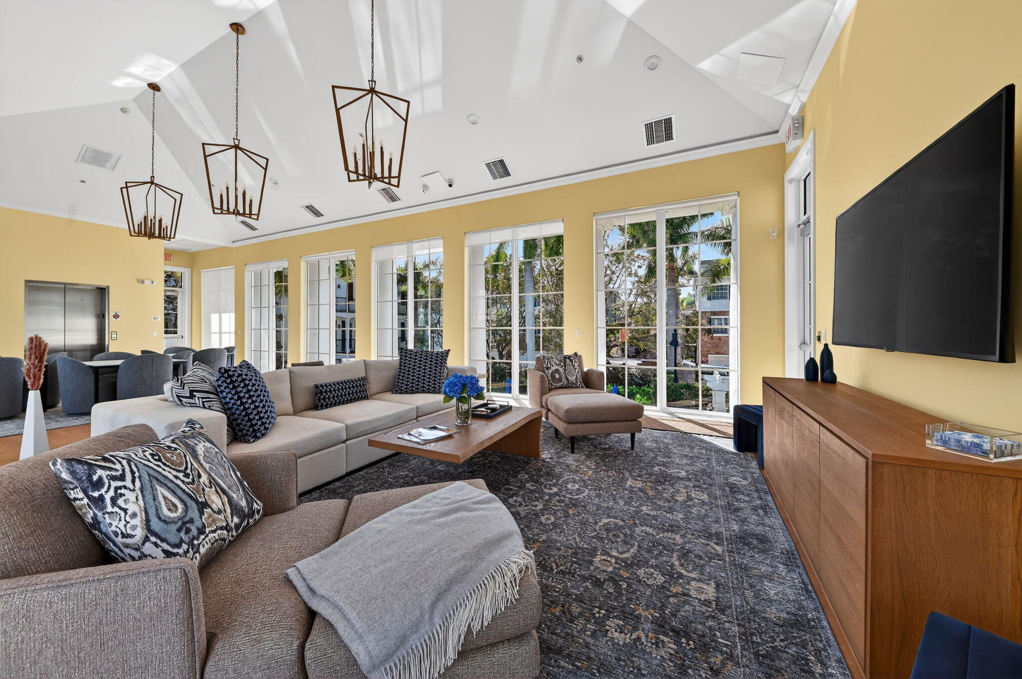 CANNERY ROW - Residential