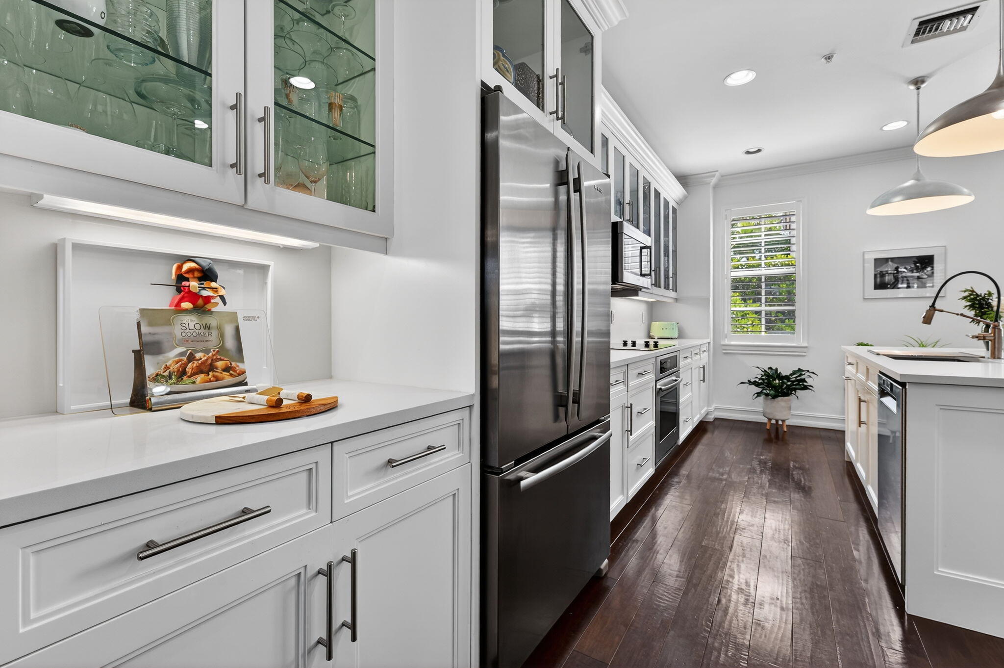 CANNERY ROW - Residential