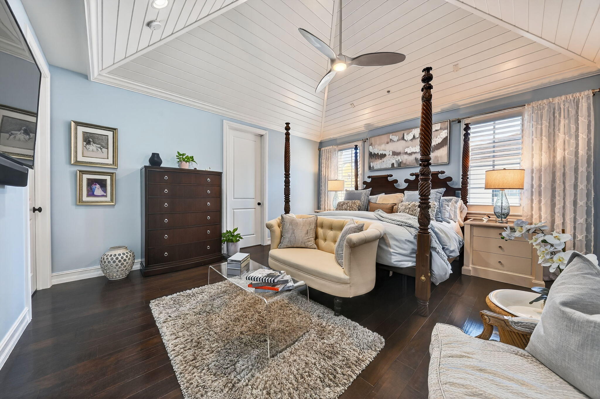 CANNERY ROW - Residential