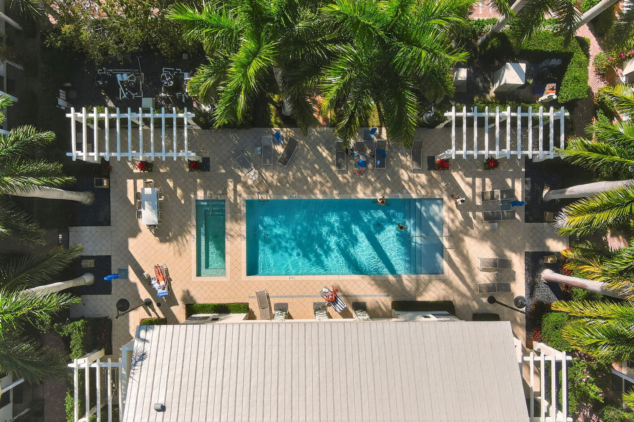 CANNERY ROW - Residential