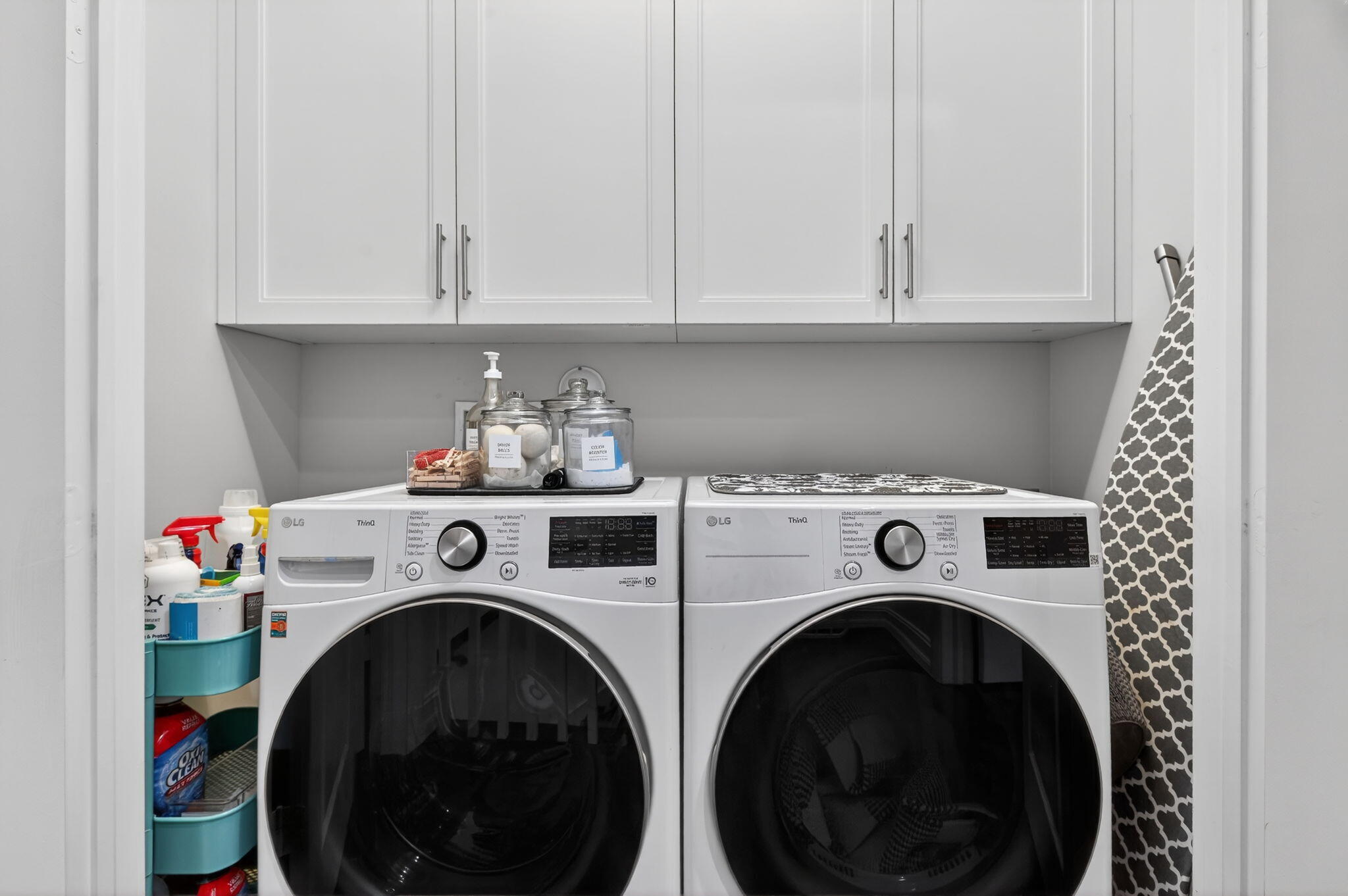 CANNERY ROW - Residential