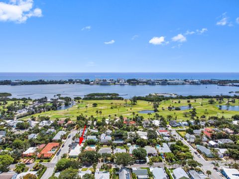 A home in Lake Worth Beach