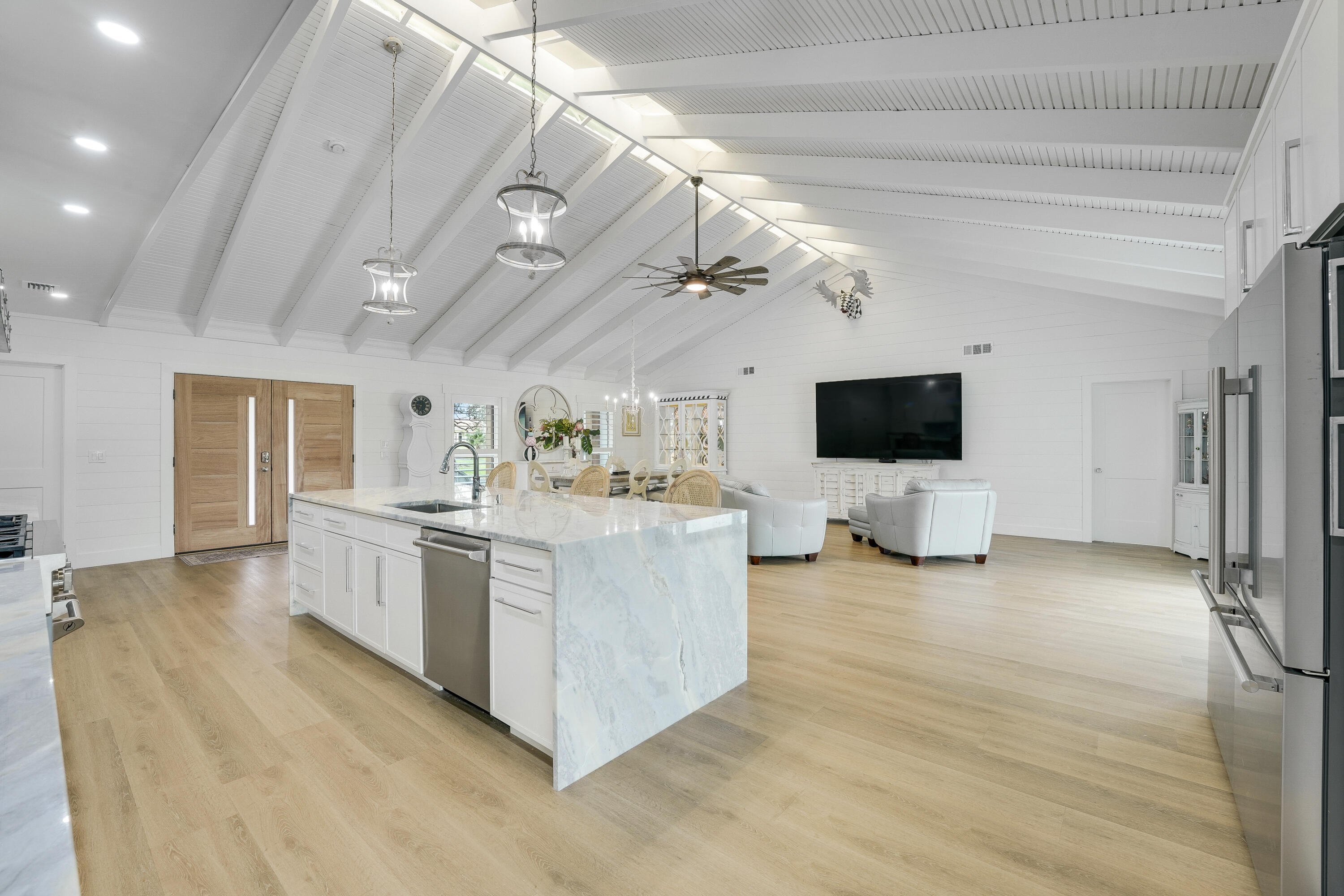 4042 SW Bimini Circle N