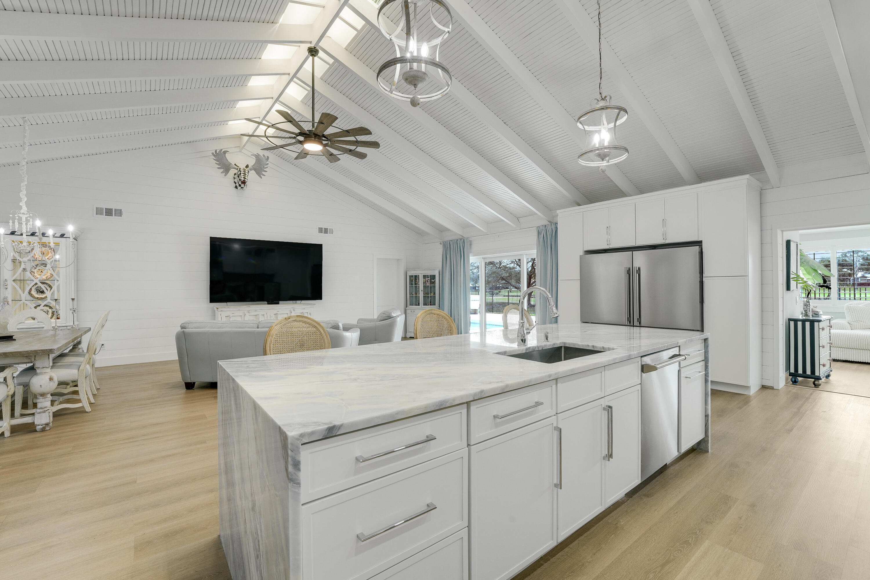 4042 SW Bimini Circle N