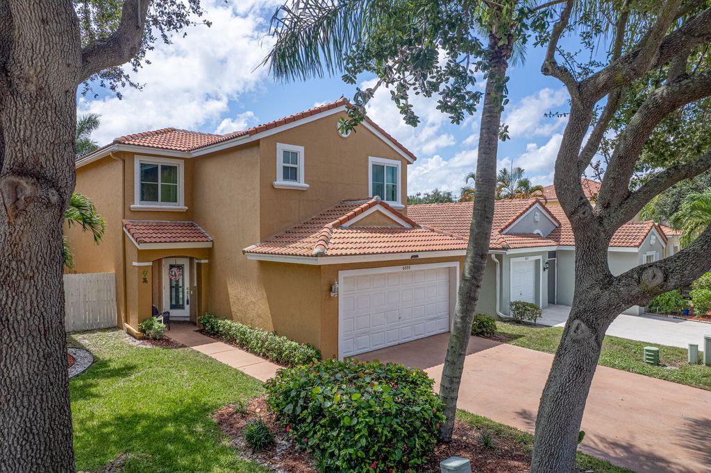 Photo of 6933 DESERT INN Terrace, Lake Worth, FL 33463 (MLS # B26056708)