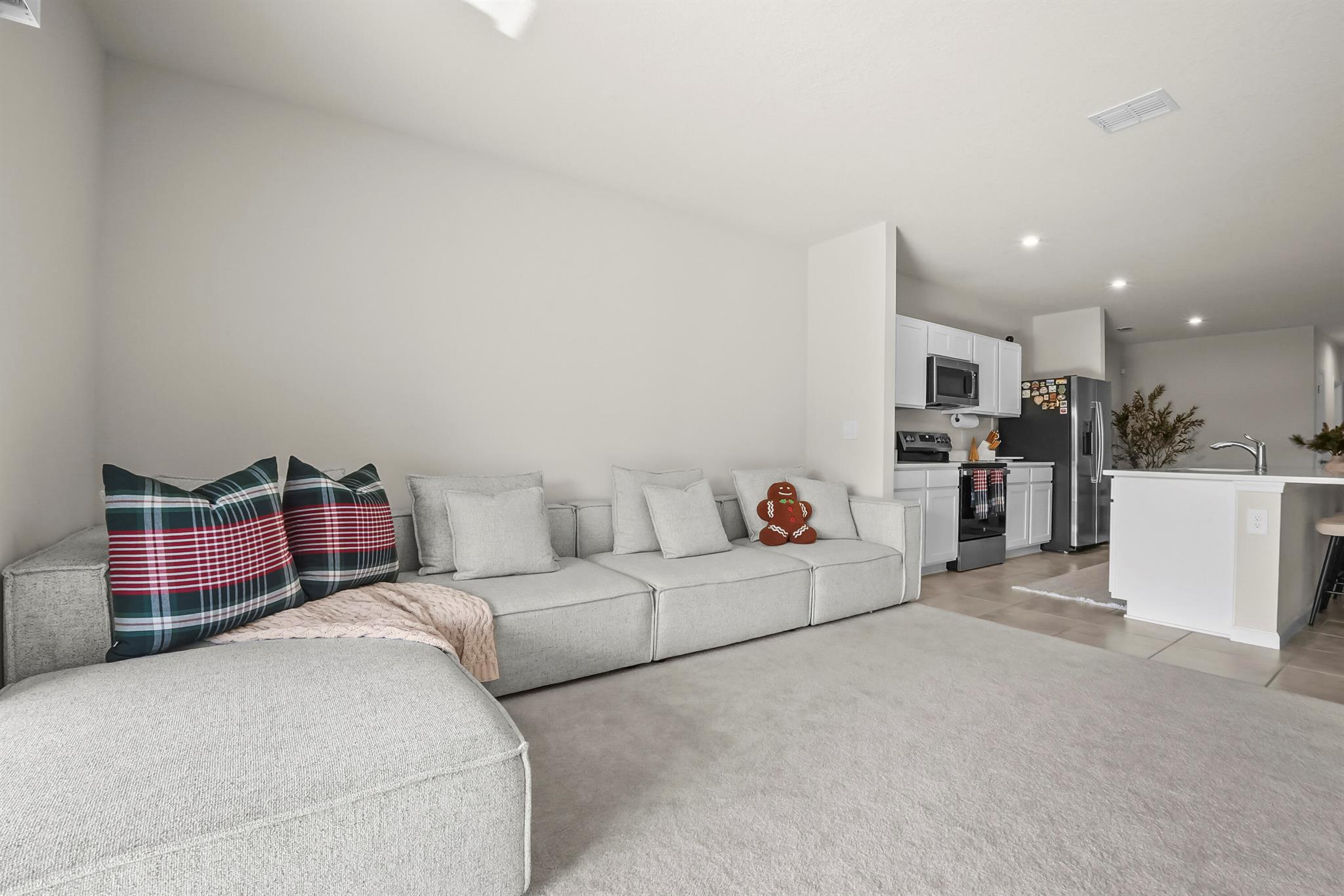 AVALON CROSSING - Residential Lease