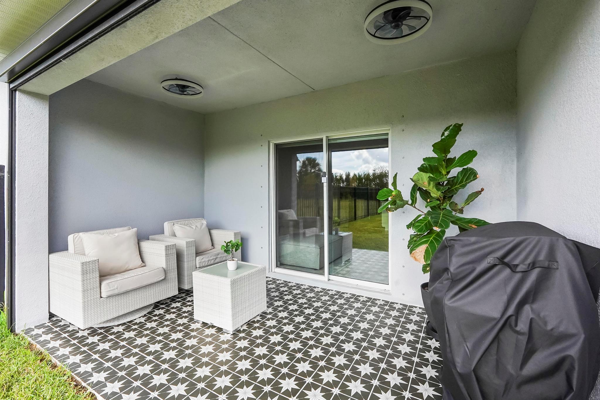 AVALON CROSSING - Residential Lease