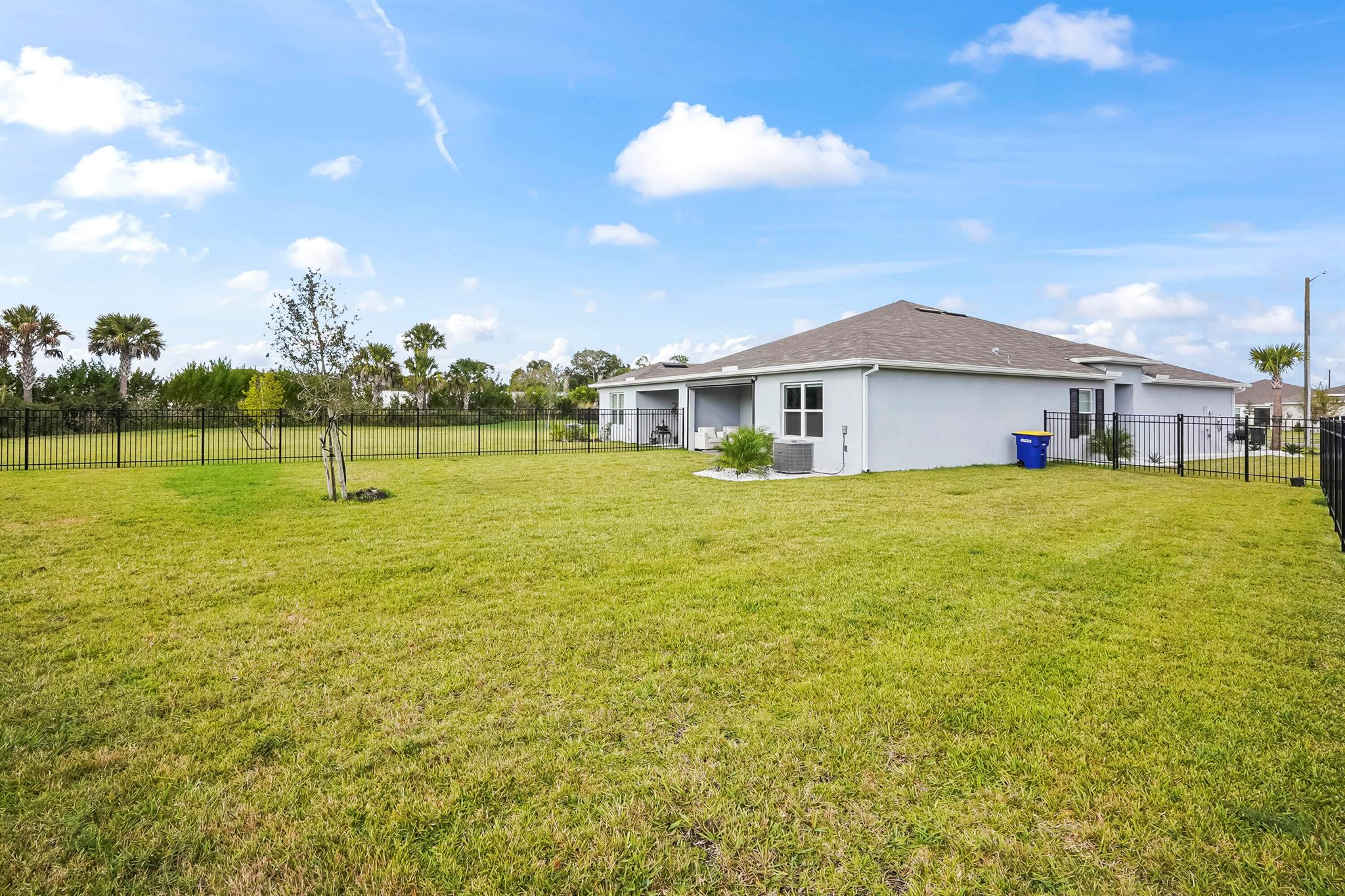 AVALON CROSSING - Residential Lease