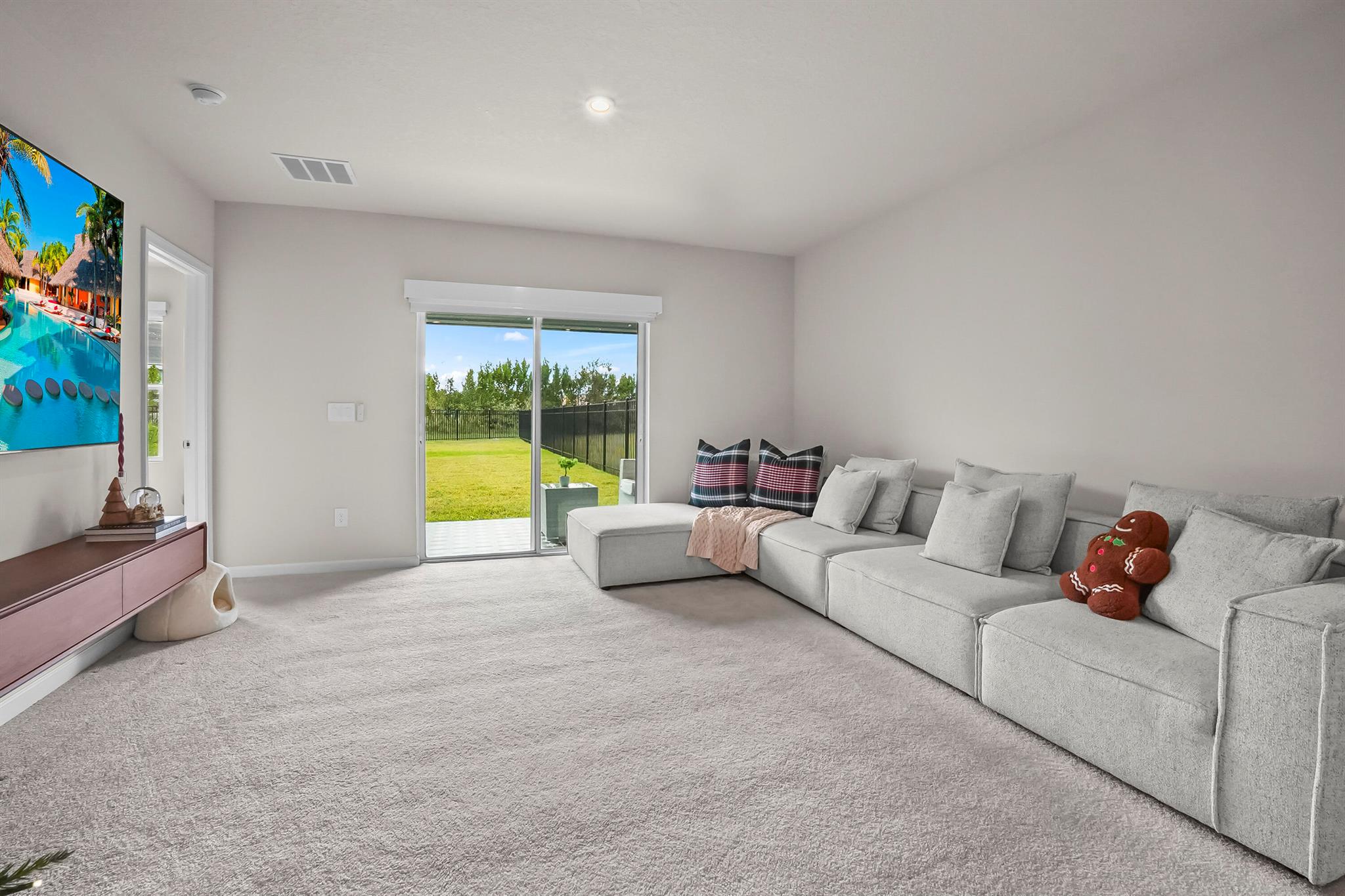 AVALON CROSSING - Residential Lease