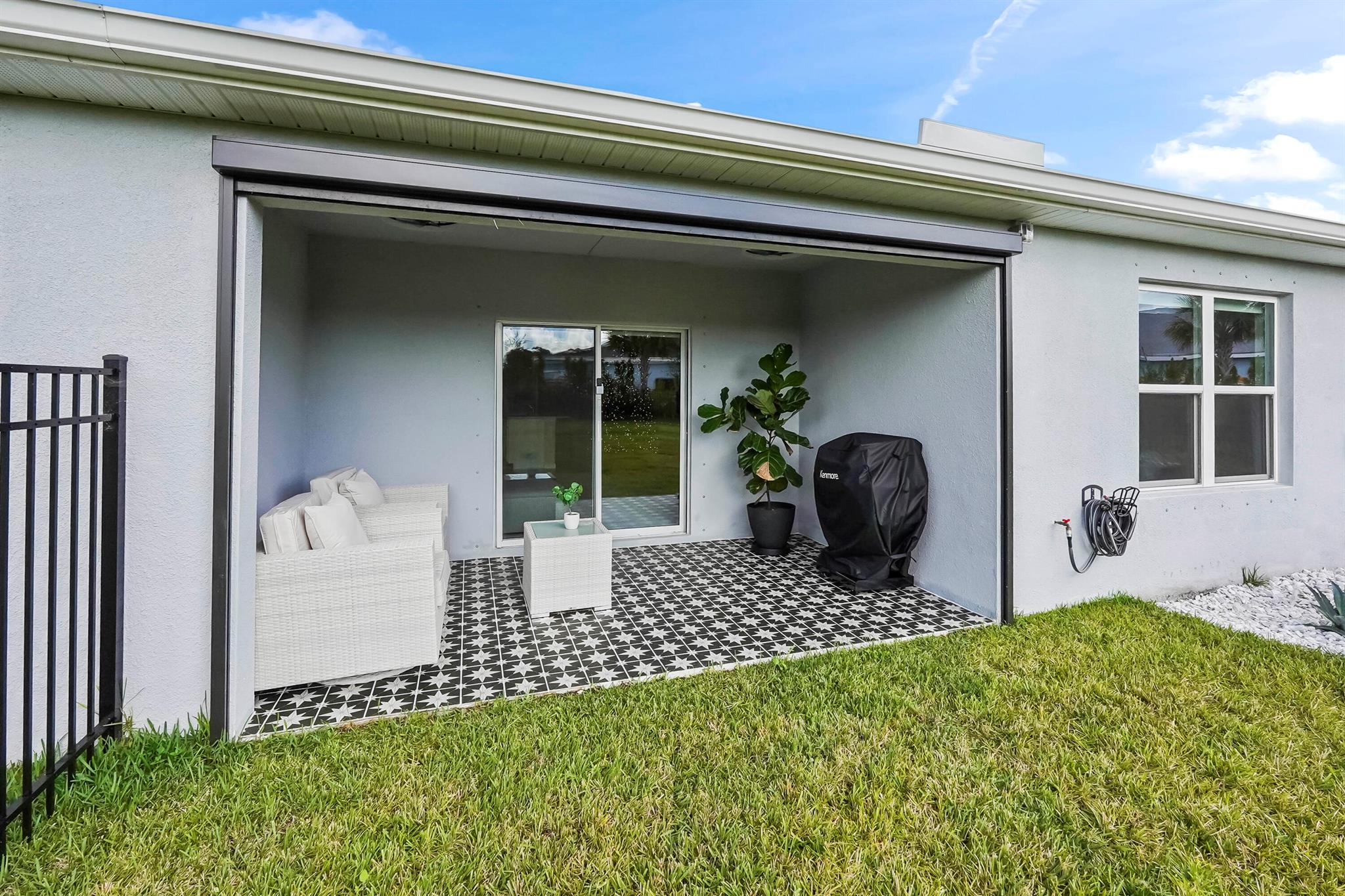 AVALON CROSSING - Residential Lease