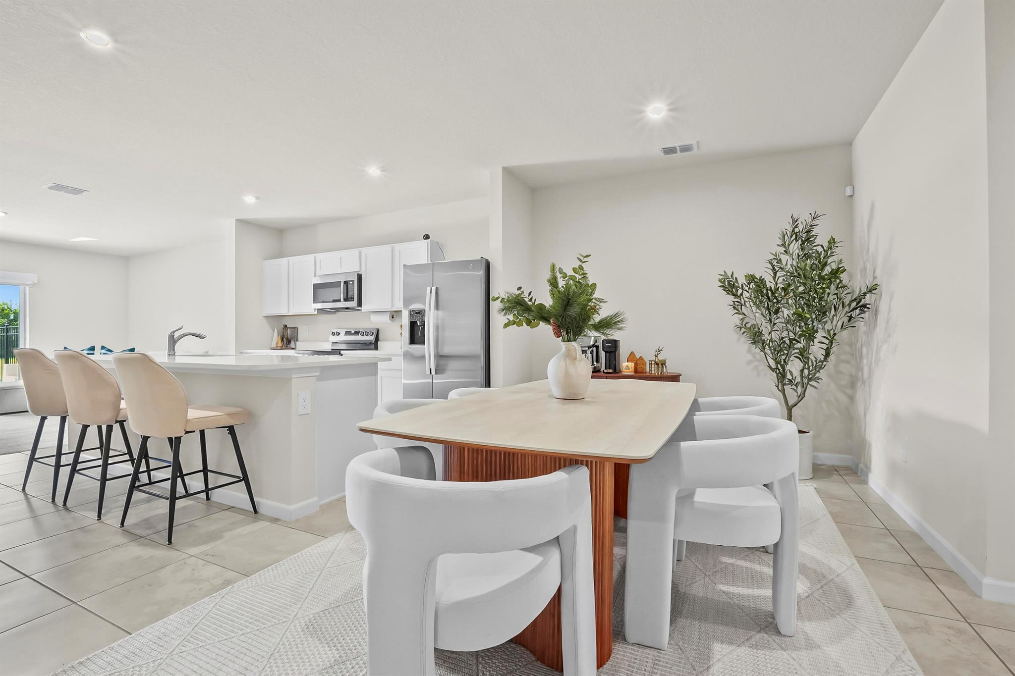 AVALON CROSSING - Residential Lease