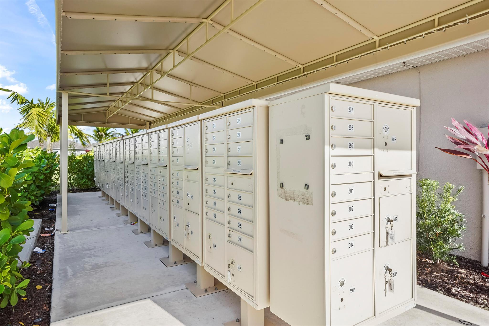 AVALON CROSSING - Residential Lease