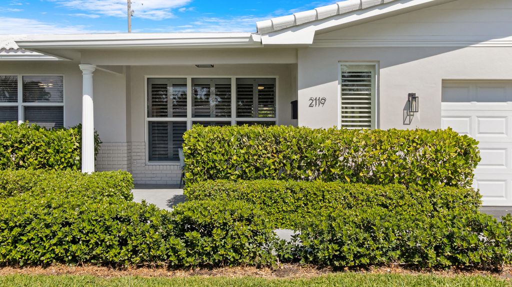 Photo of 2119 NE 56th Place, Fort Lauderdale, FL 33308 (MLS # R11169104)