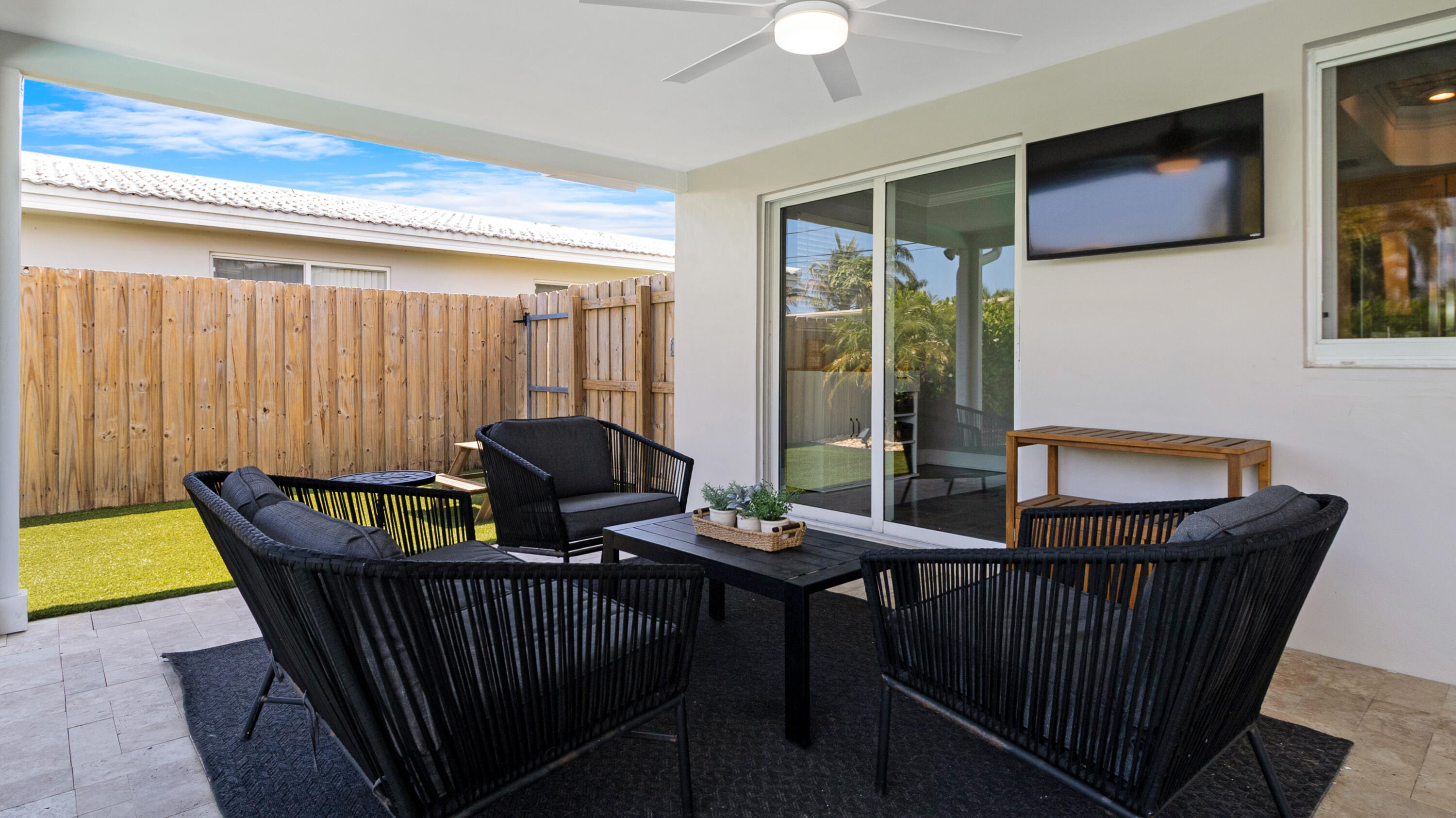 IMPERIAL POINT 3RD SEC - Residential