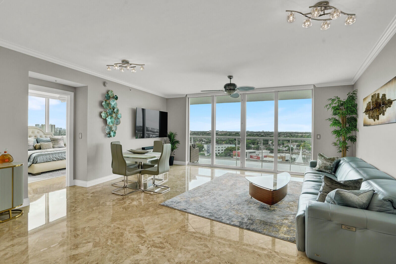 1 N Ocean Boulevard 814