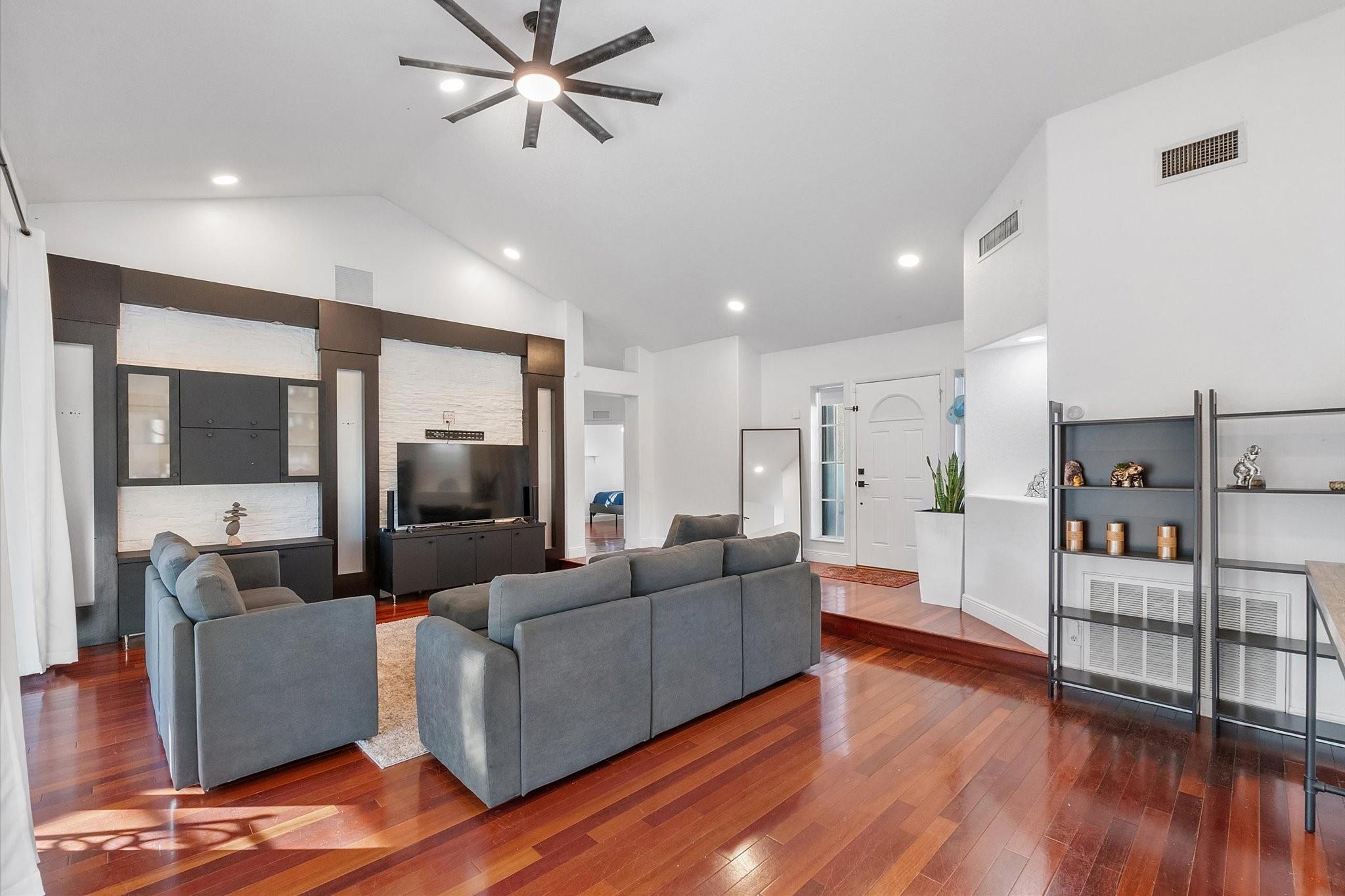 SECTOR 5 SINGLE FAMILY - Residential