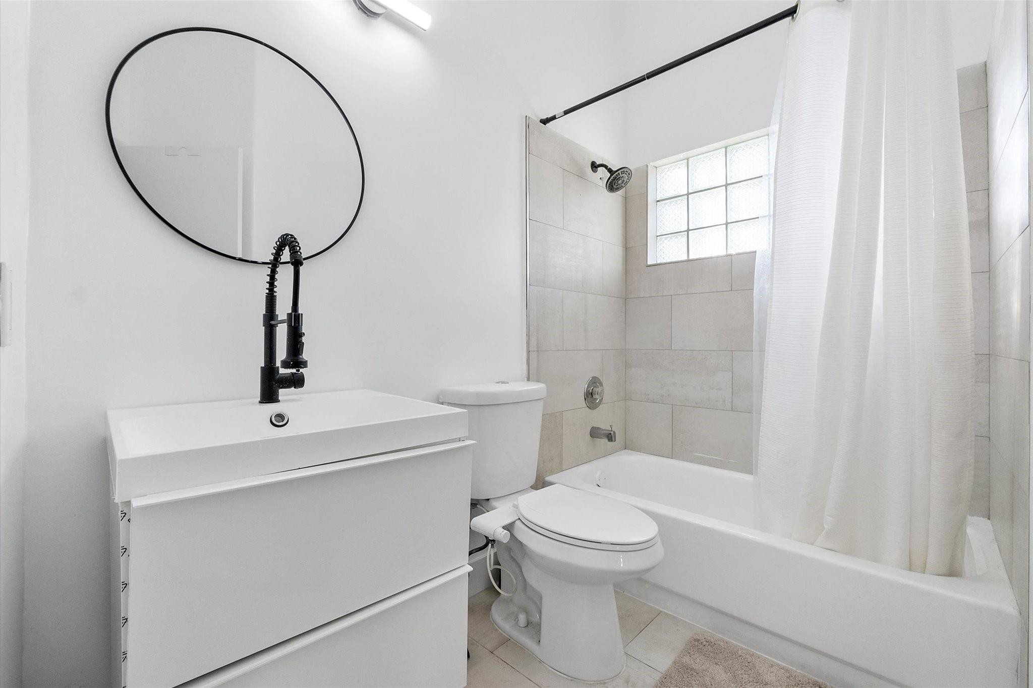 LAGUNA SPRINGS ONE - Residential