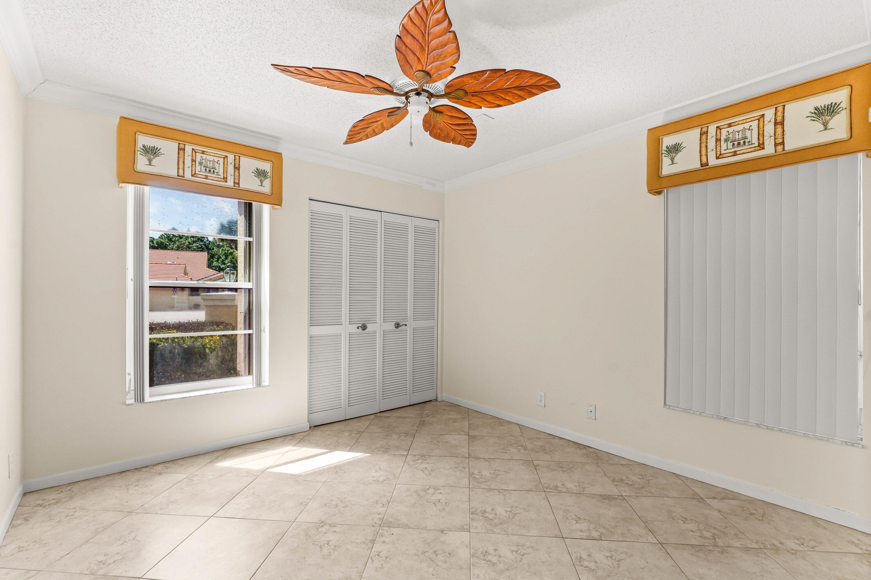 WHISPERING SOUND - Residential