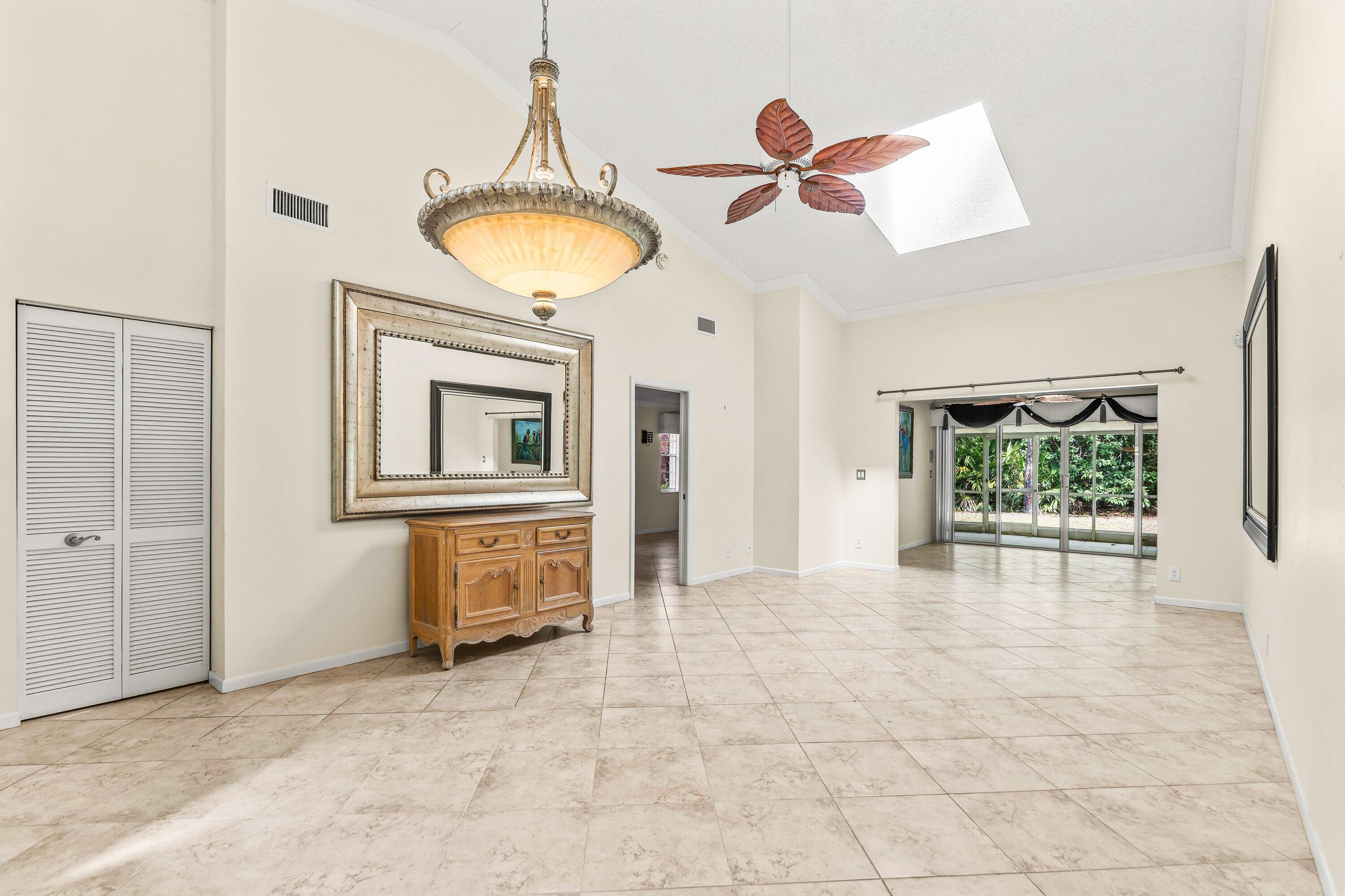 WHISPERING SOUND - Residential