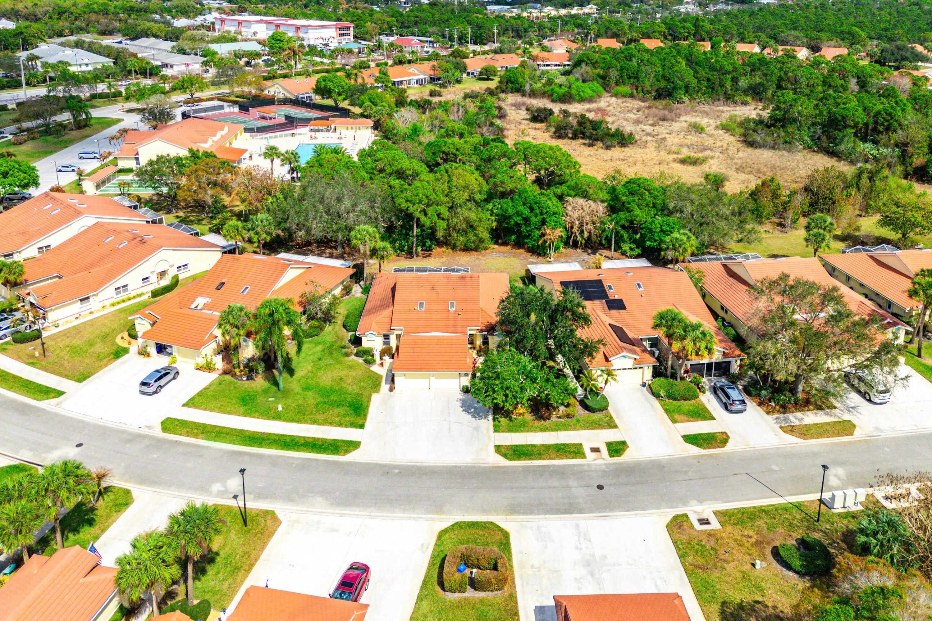 WHISPERING SOUND - Residential