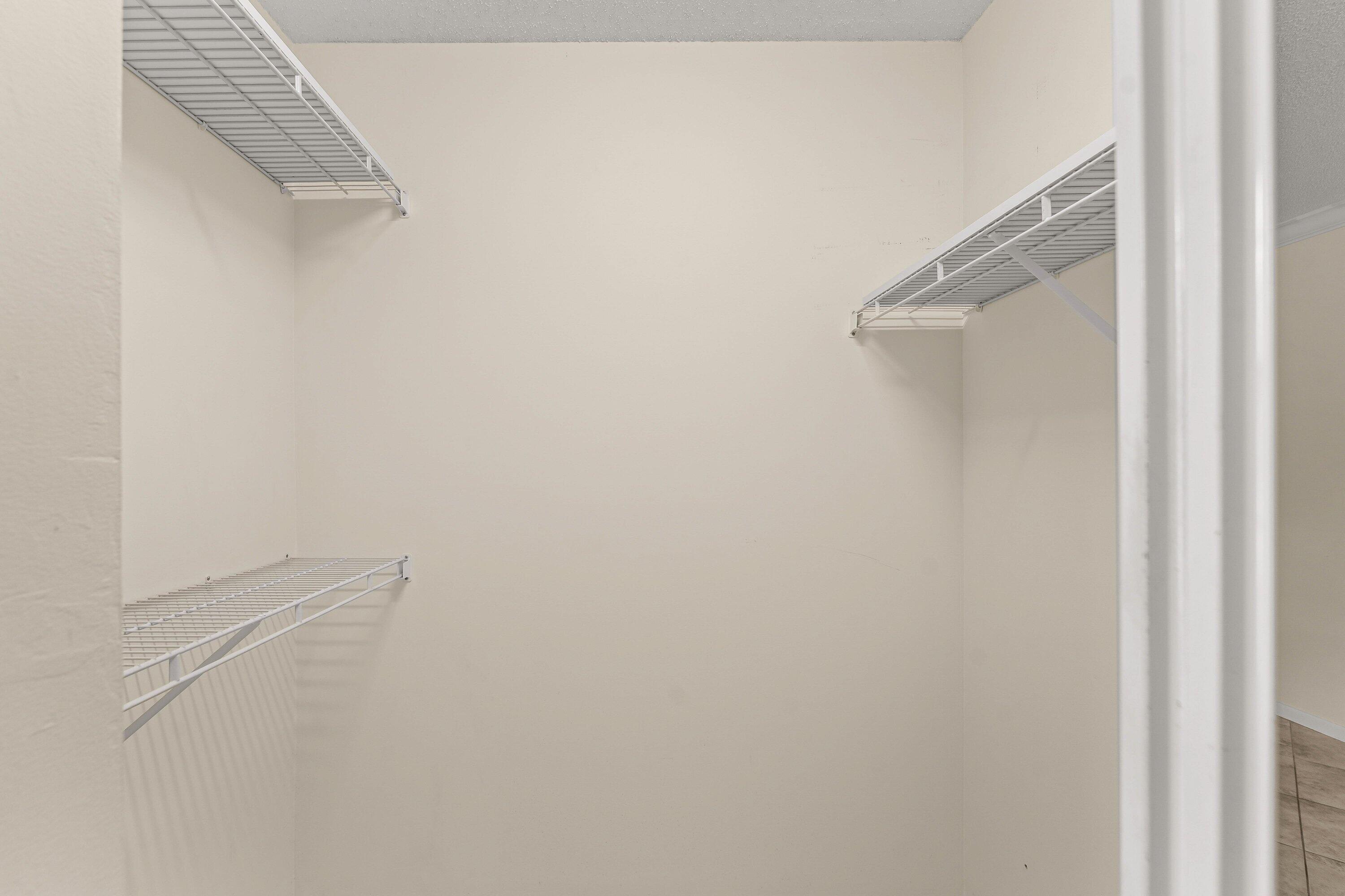 WHISPERING SOUND - Residential