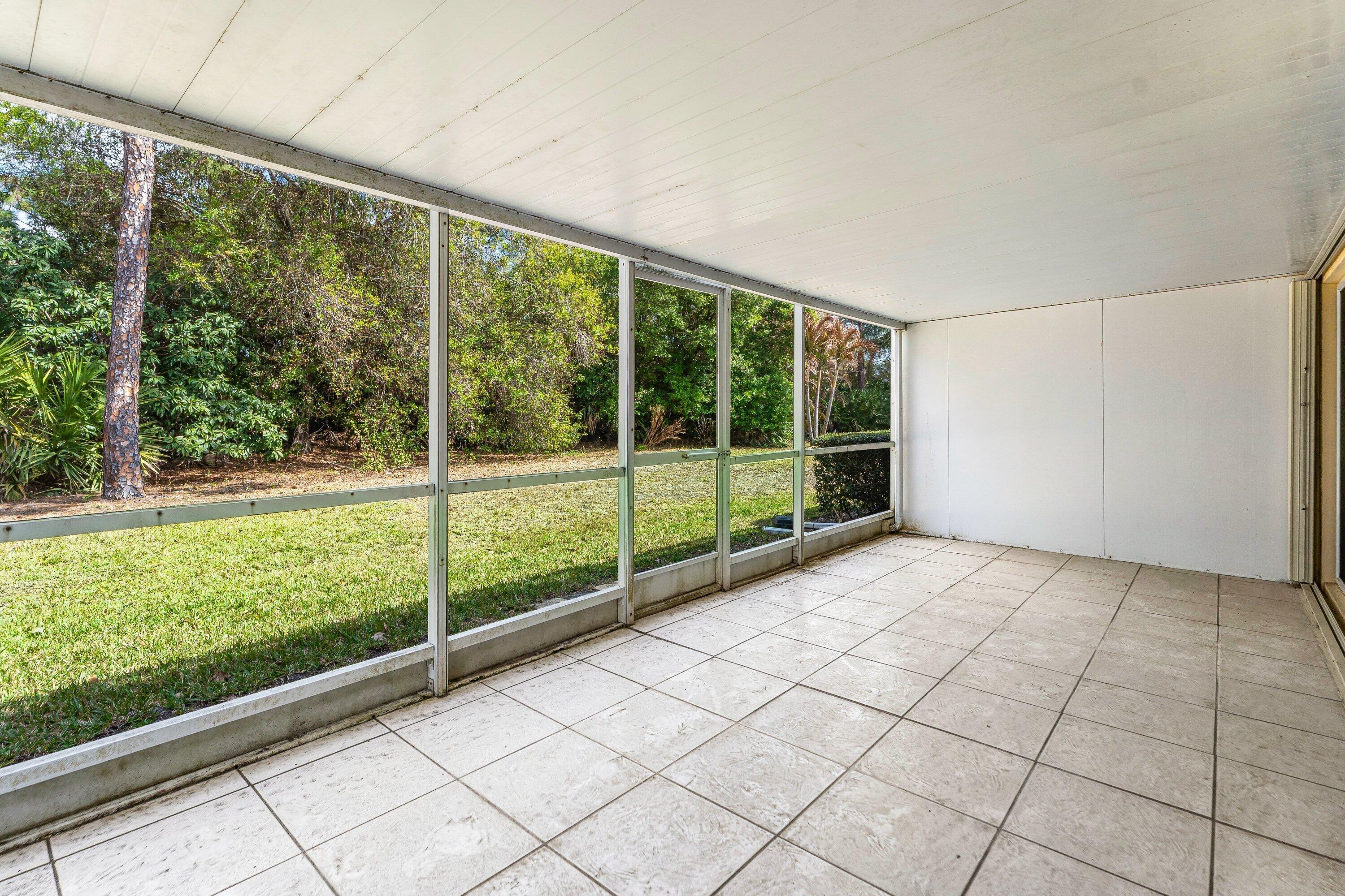 WHISPERING SOUND - Residential