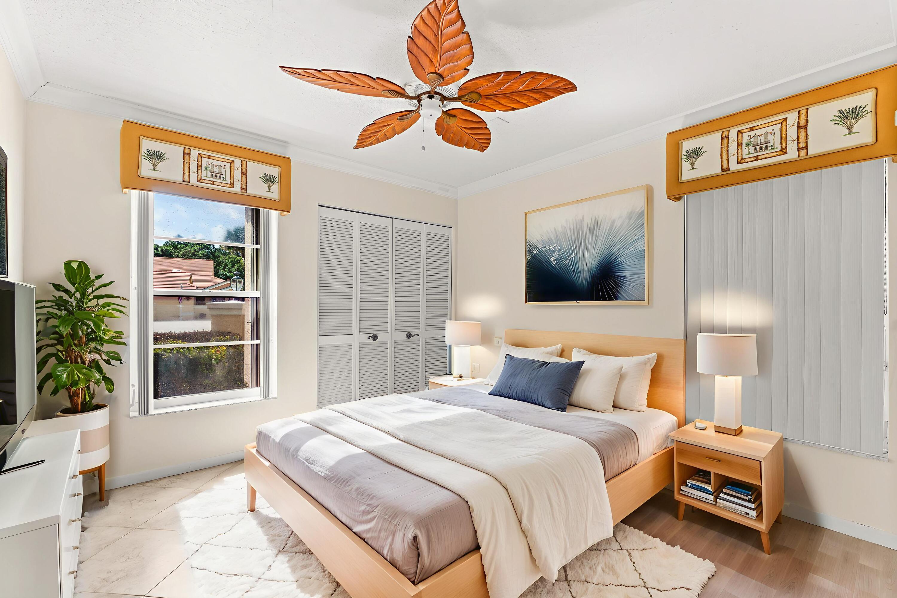 WHISPERING SOUND - Residential