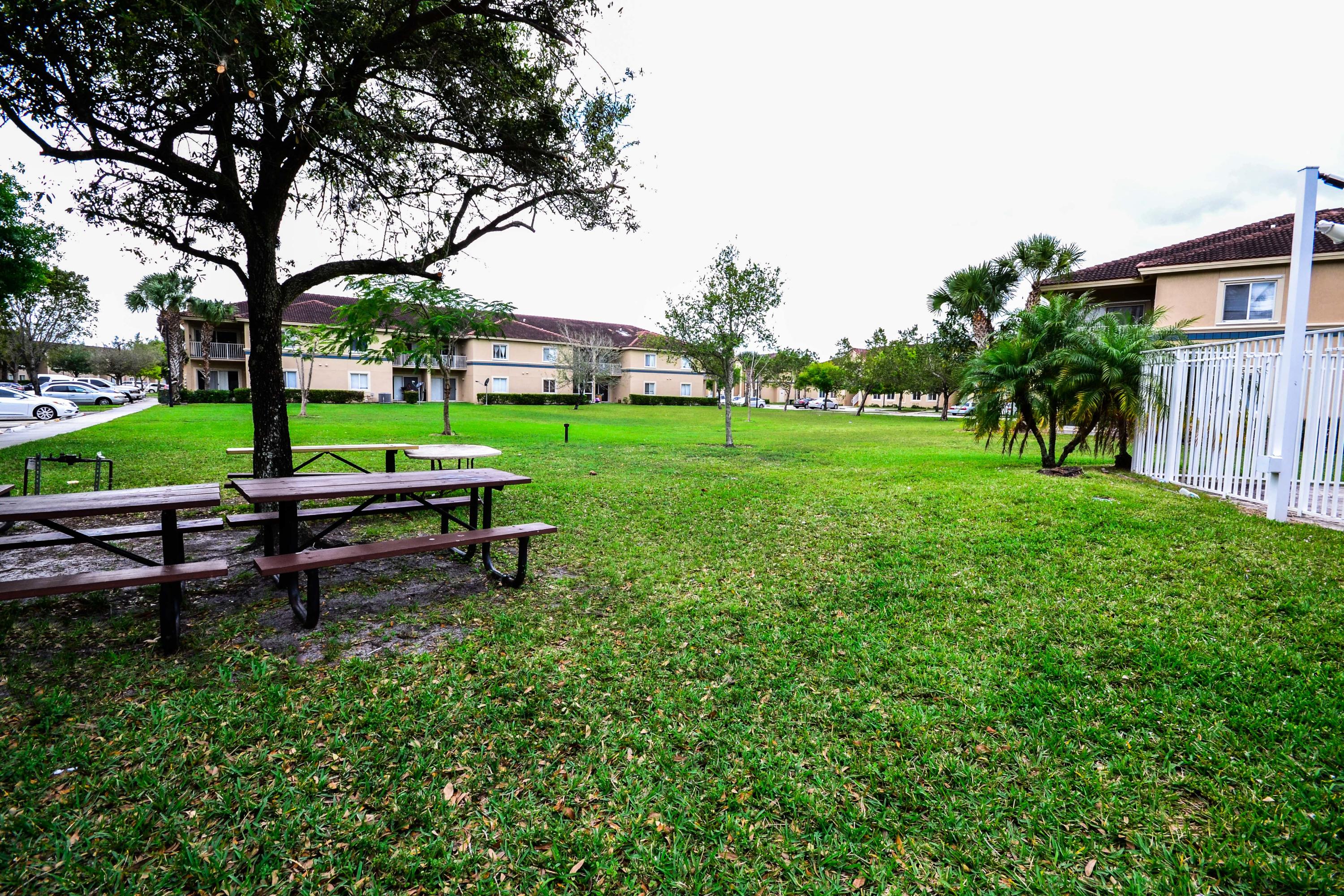 BELVEDERE ISLES CONDO NO 1 - Residential Lease