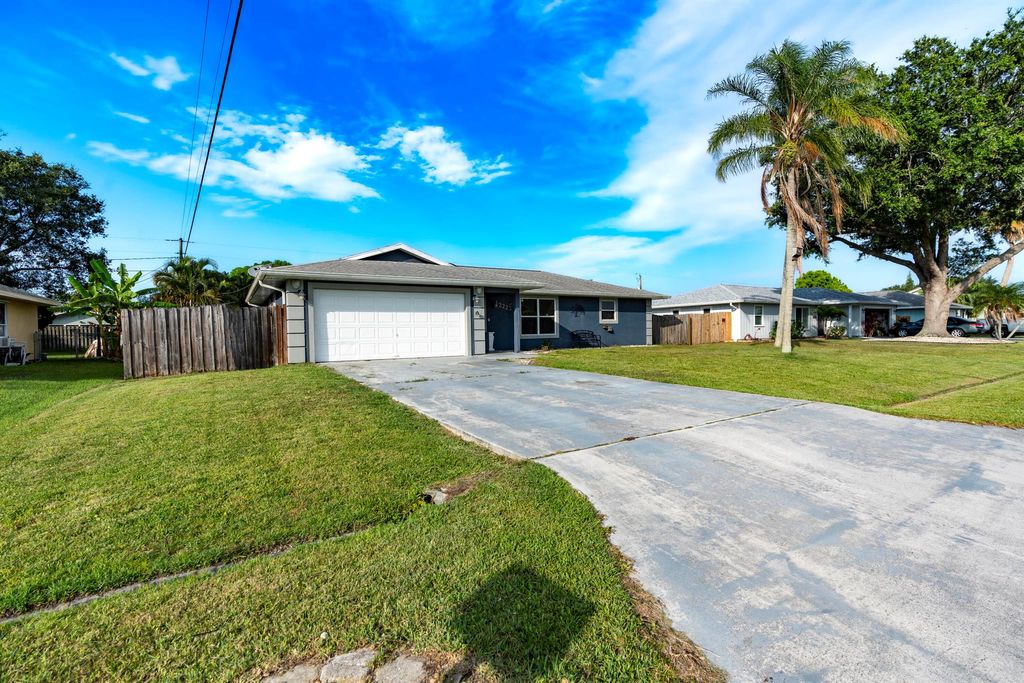 Photo of 2225 SE Trillo Street, Port Saint Lucie, FL 34952 (MLS # R10992618)