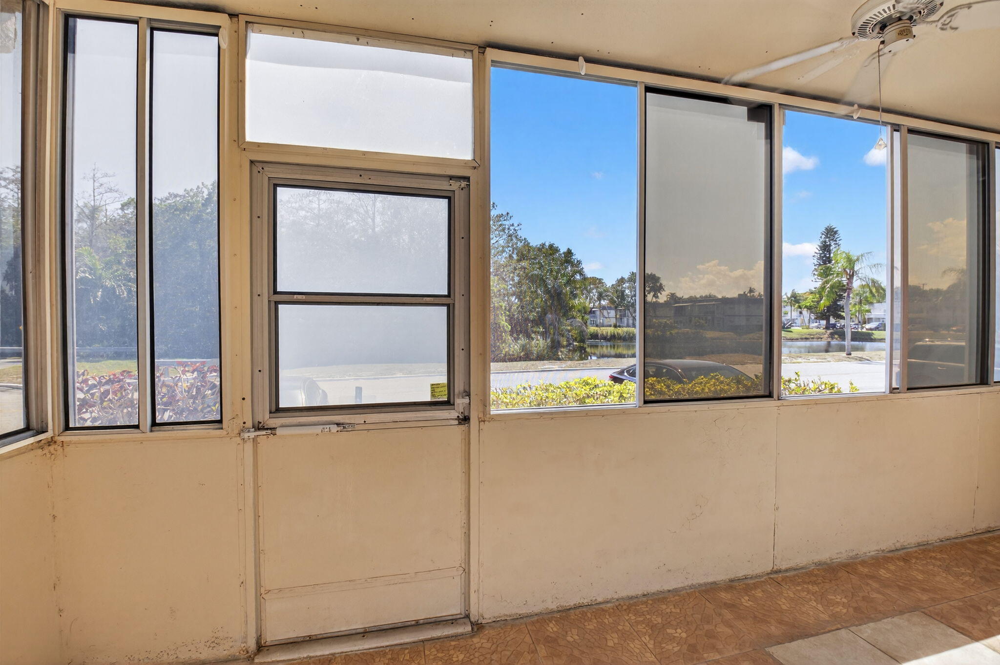 KINGS POINT - Residential