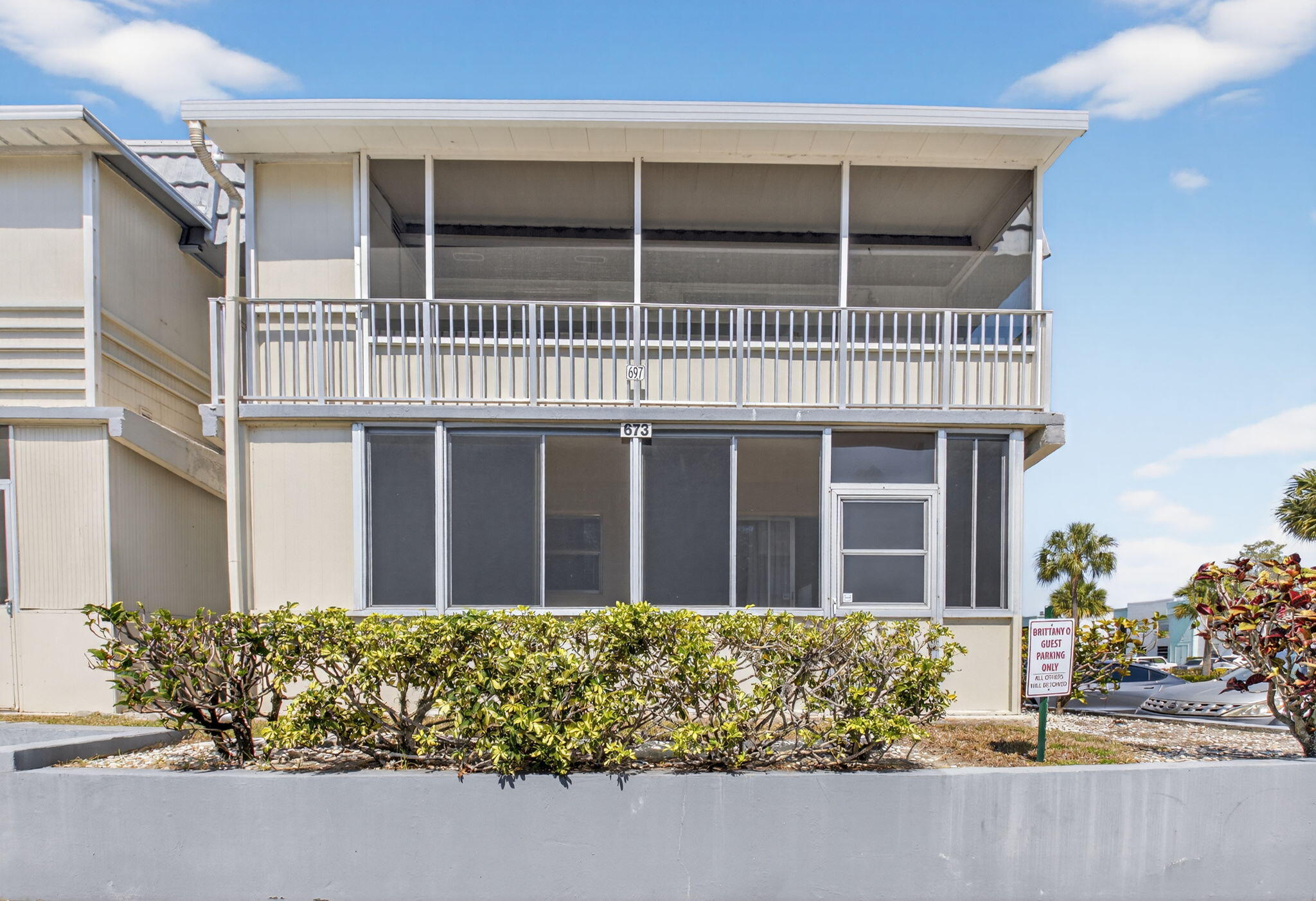 KINGS POINT - Residential