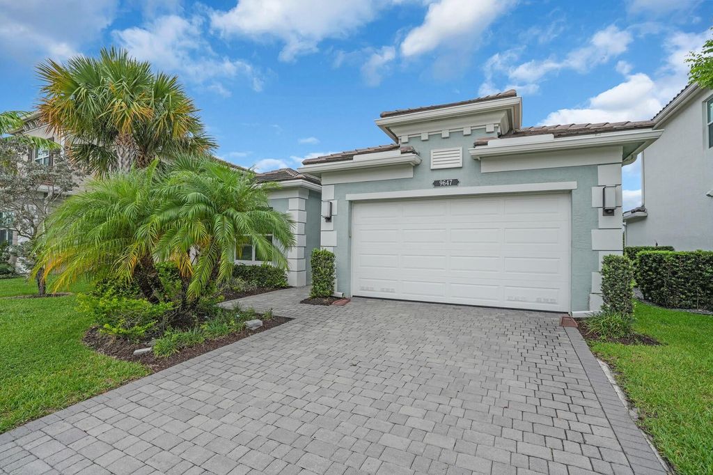 Photo of 9647 Brook Isles Avenue, Delray Beach, FL 33446 (MLS # F10513835)