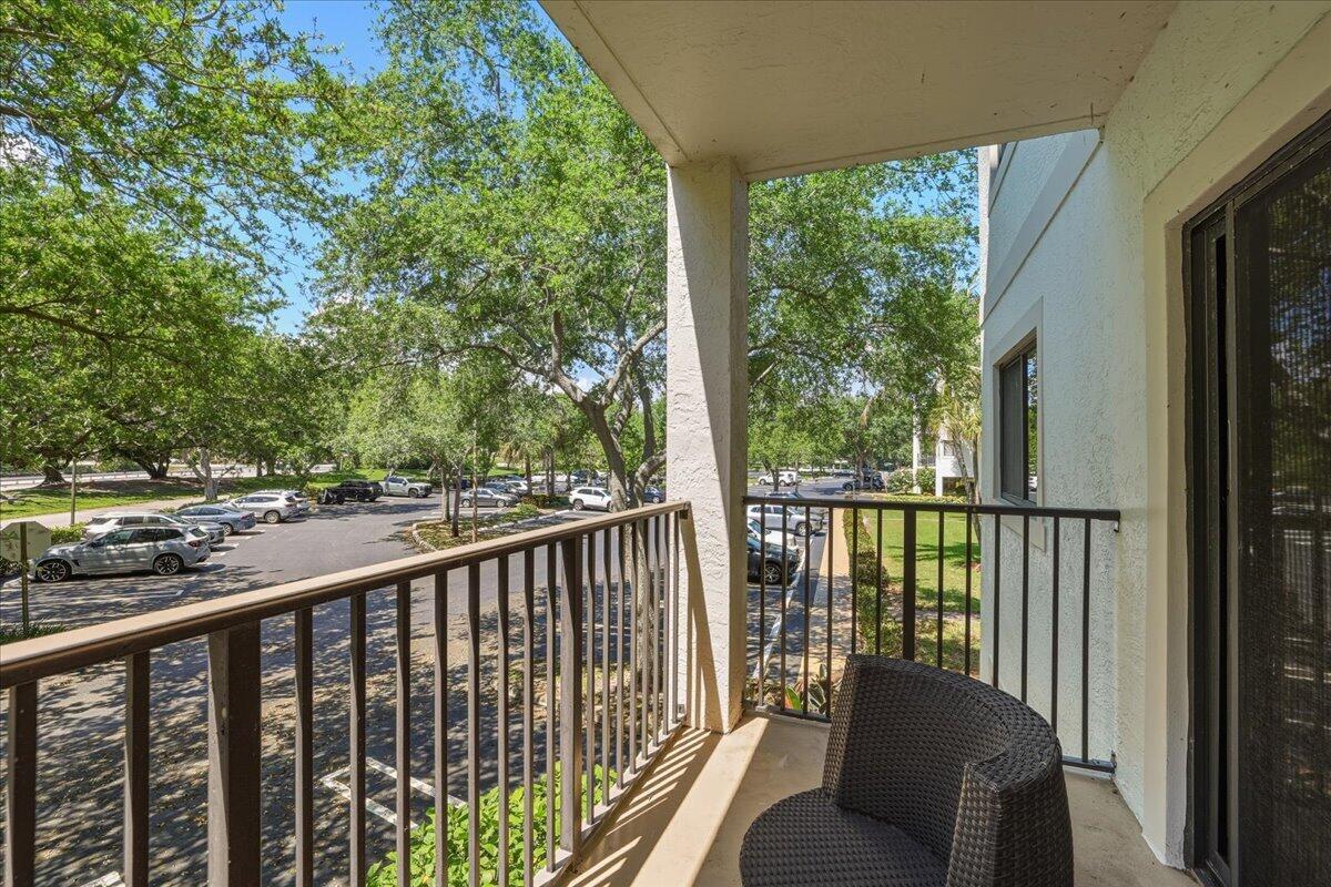 ST TROPEZ CONDO - Residential