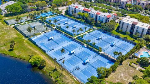 2105 Lavers Circle 212 Delray Beach FL 33444