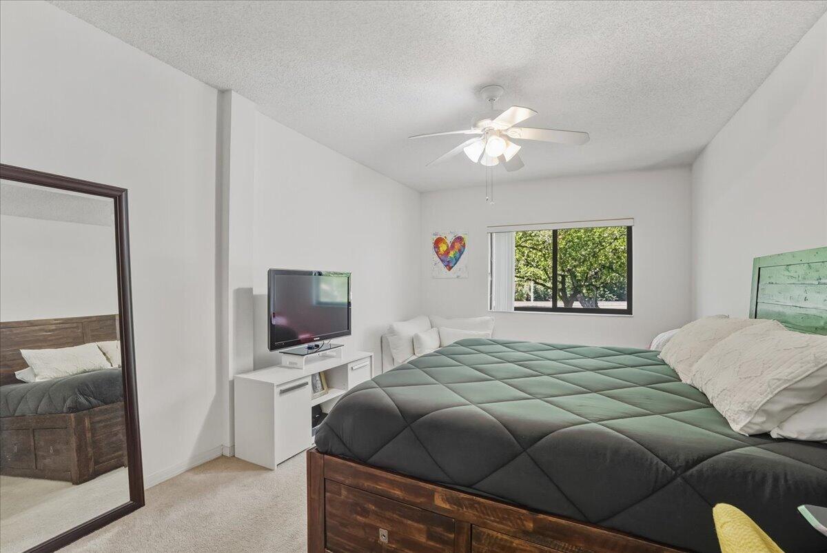 ST TROPEZ CONDO - Residential