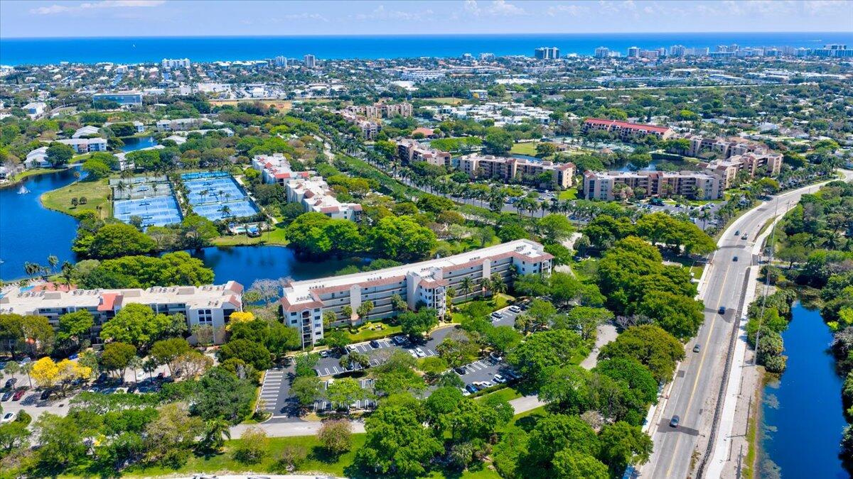 ST TROPEZ CONDO - Residential