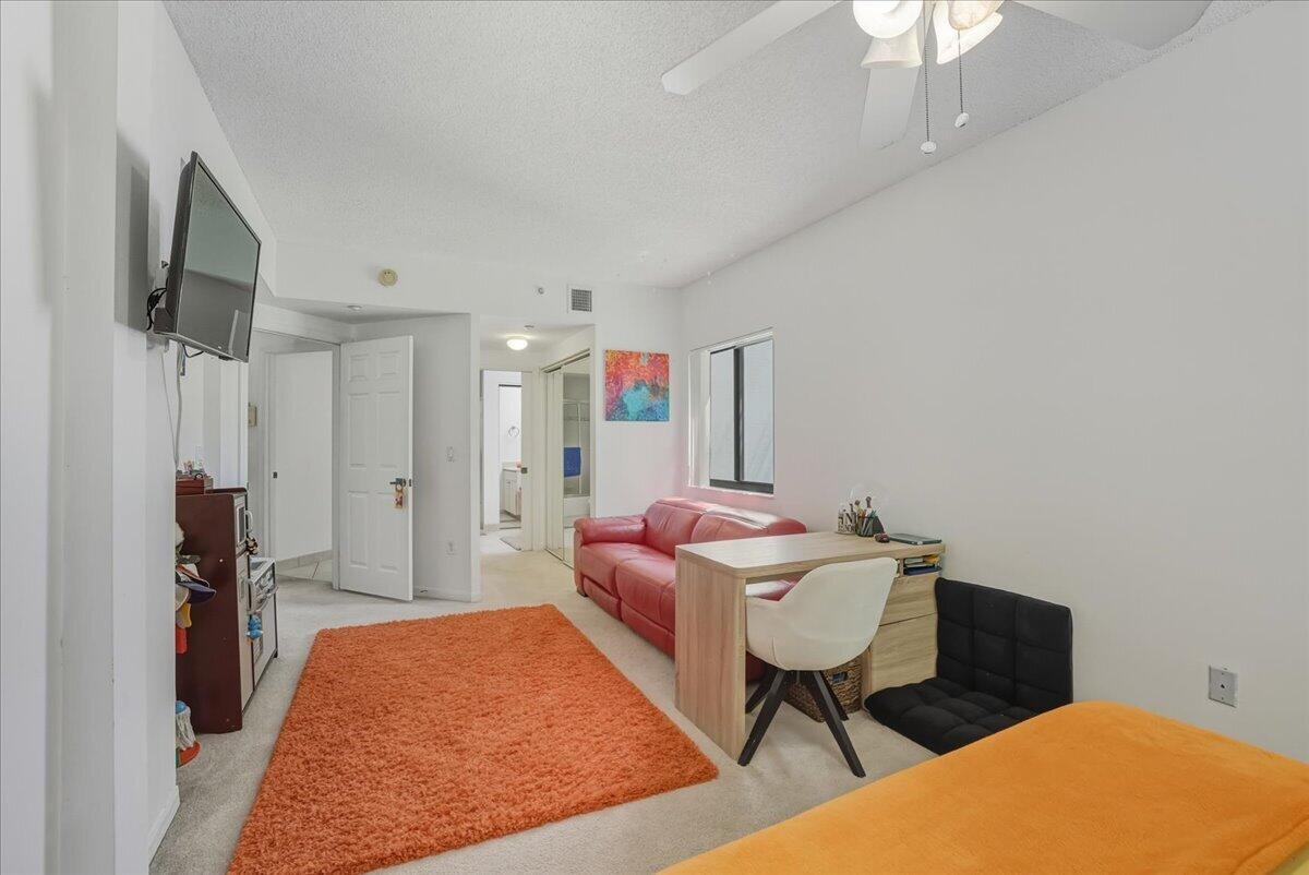 ST TROPEZ CONDO - Residential