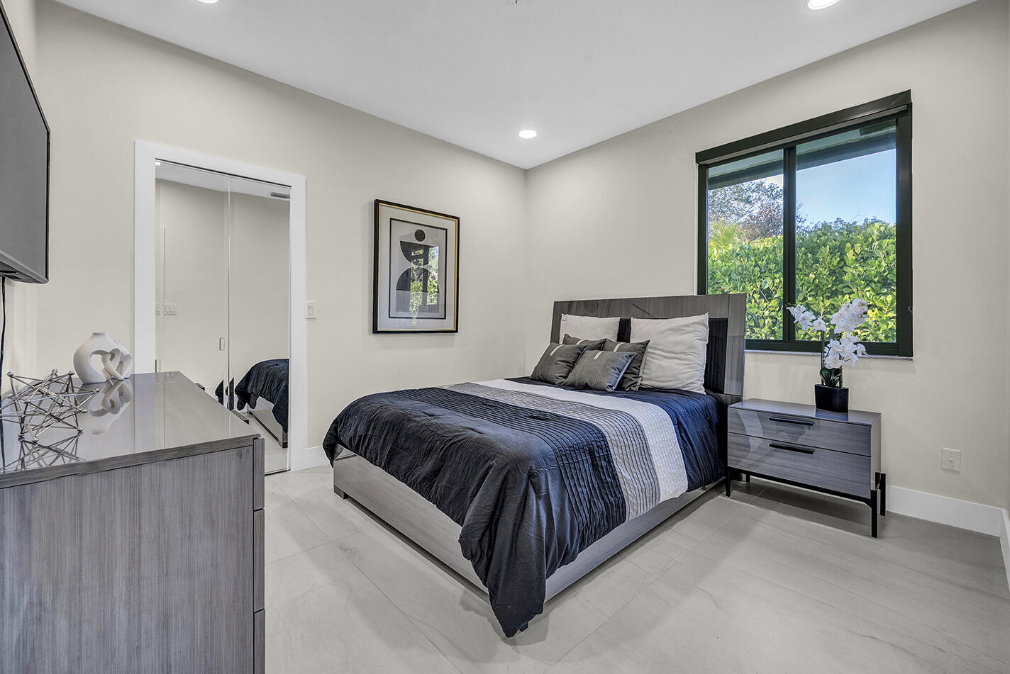 MEADOW RUN WEST - Residential