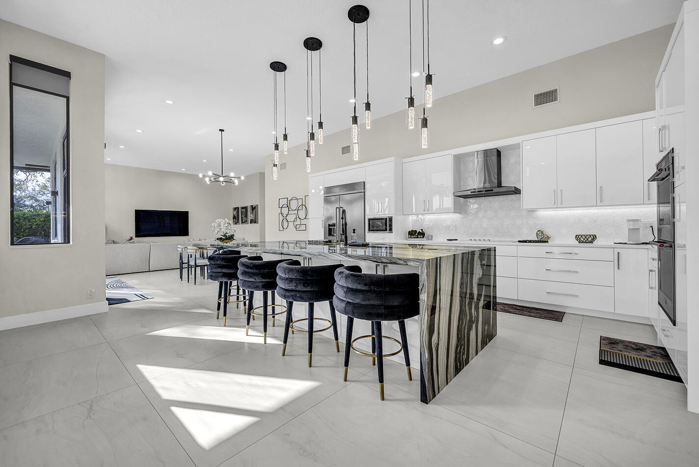 MEADOW RUN WEST - Residential