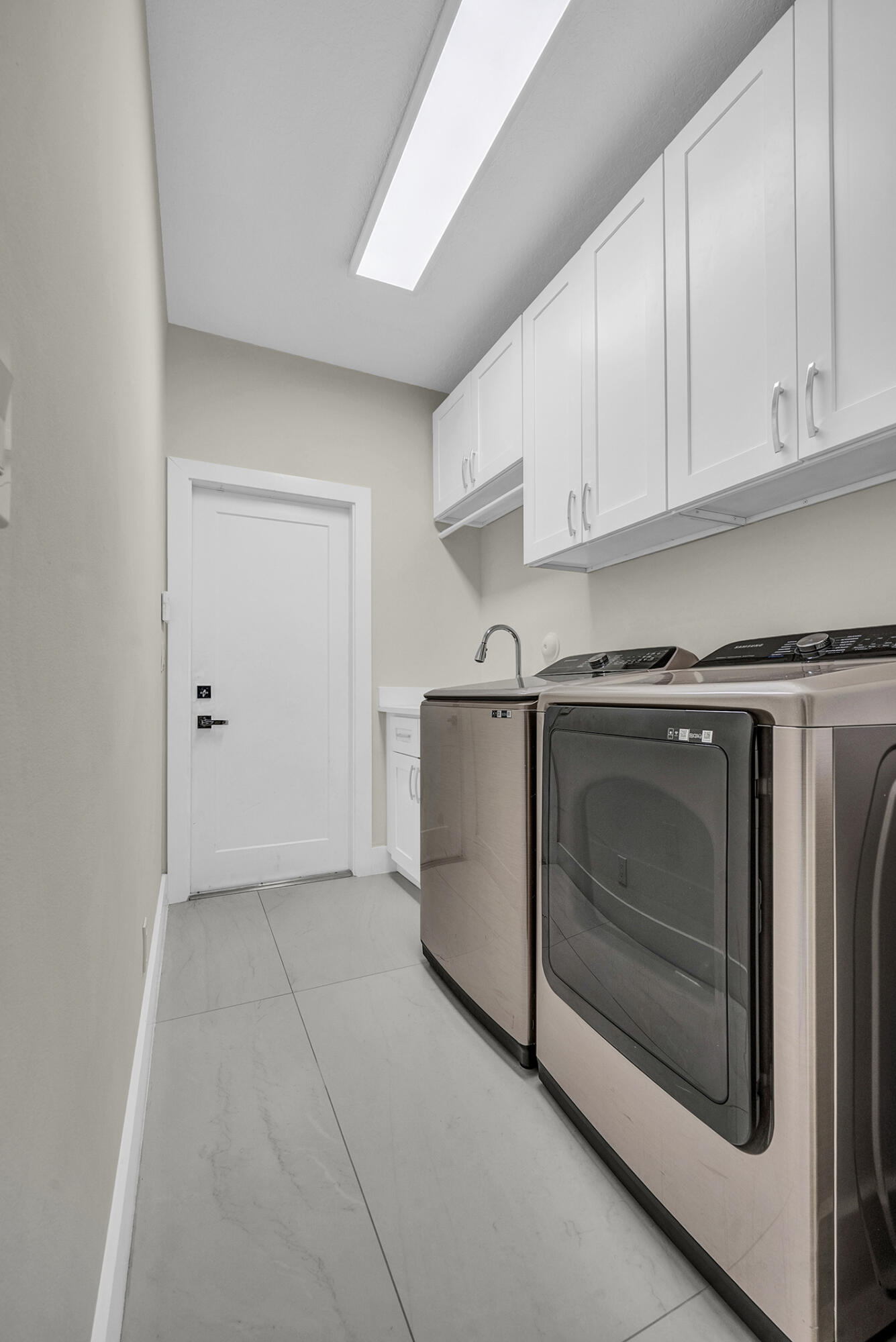 MEADOW RUN WEST - Residential