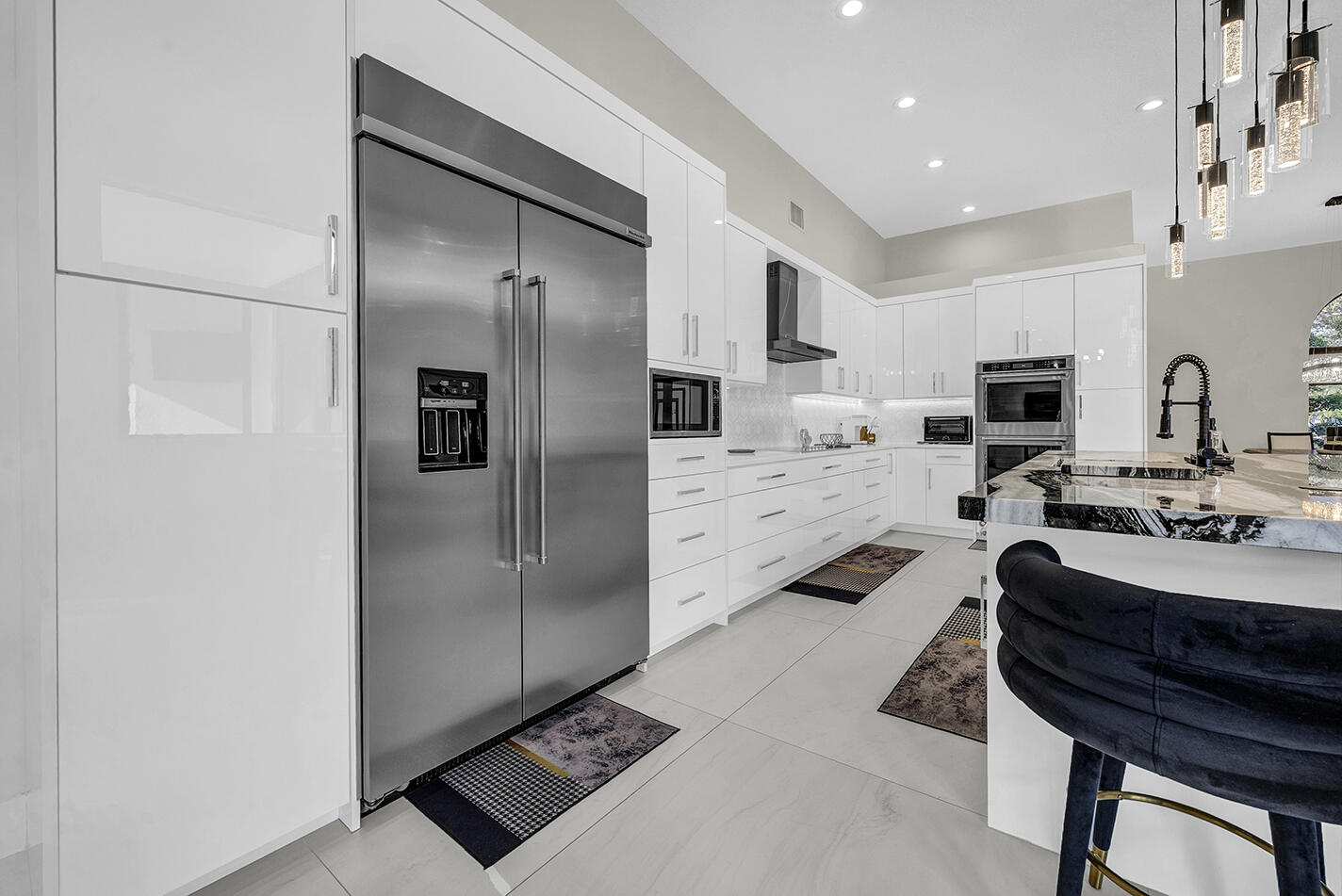 MEADOW RUN WEST - Residential