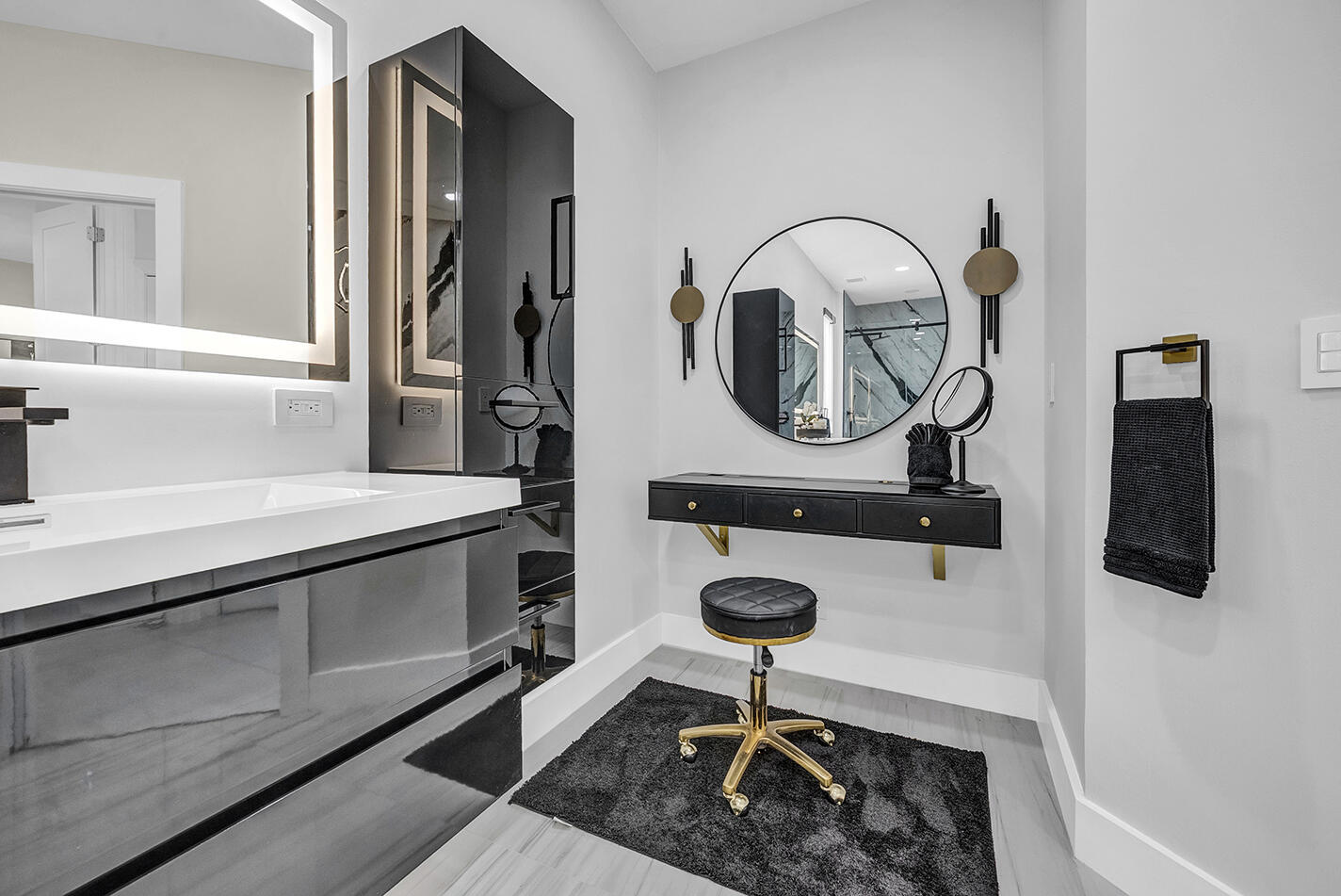 MEADOW RUN WEST - Residential