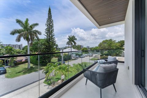 Tiny photo for 1607 SE 14th Street, Fort Lauderdale, FL 33316 (MLS # B26050696)