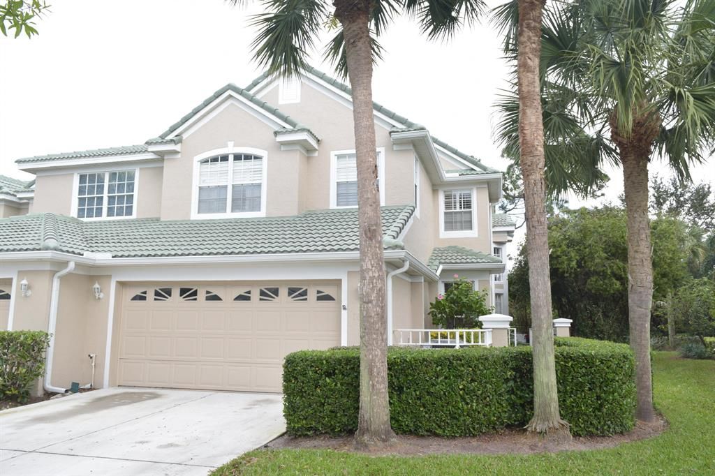 Photo of 1629 SW Harbour Isles Circle #34, Port Saint Lucie, FL 34986 (MLS # R10726510)