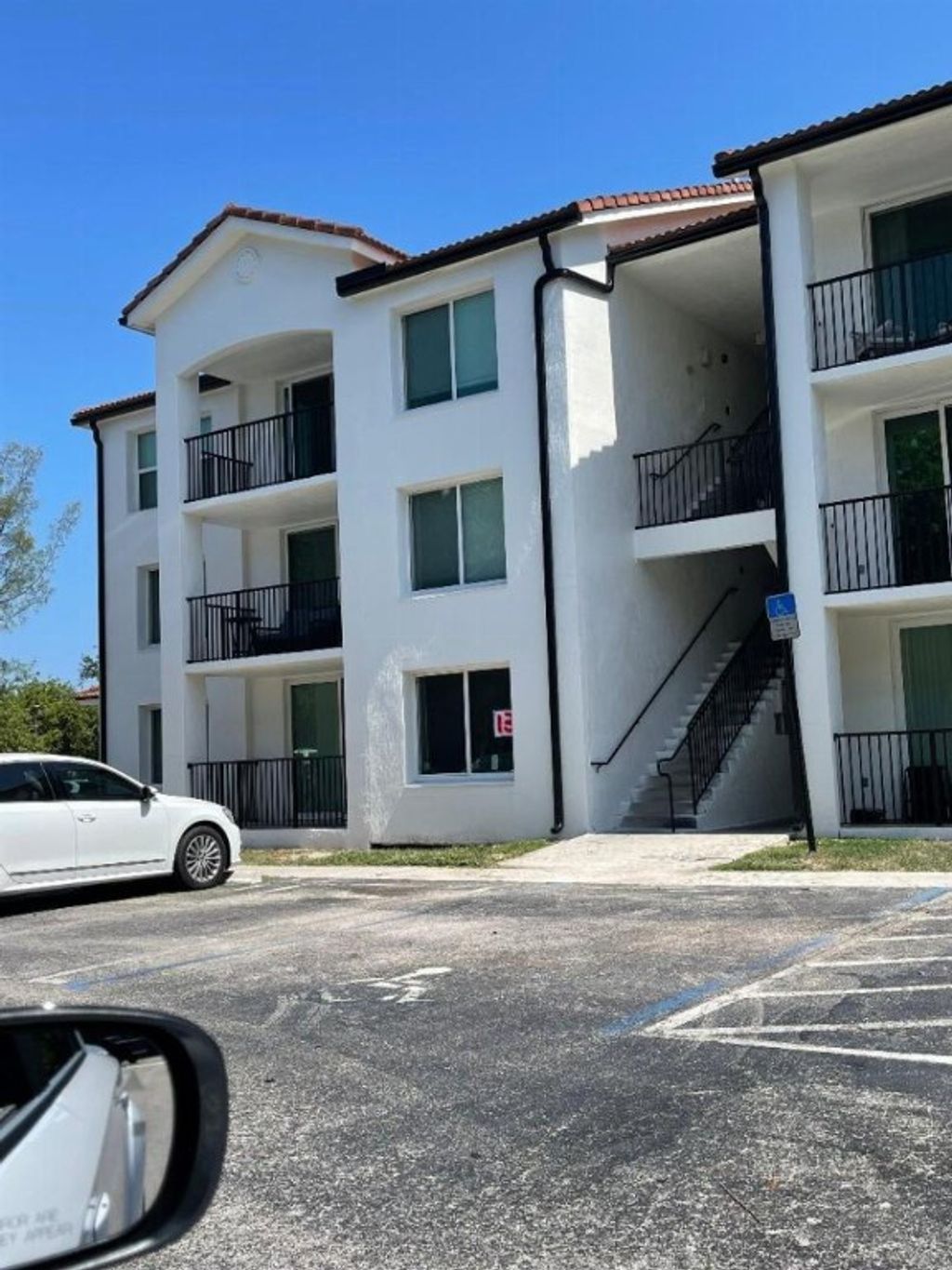 Photo of 1304 Villa Circle #1304, Boynton Beach, FL 33435 (MLS # F10450575)