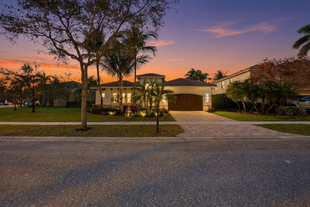 Photo of 11912 Fox Hill Circle, Boynton Beach, FL 33473 (MLS # B26001392)