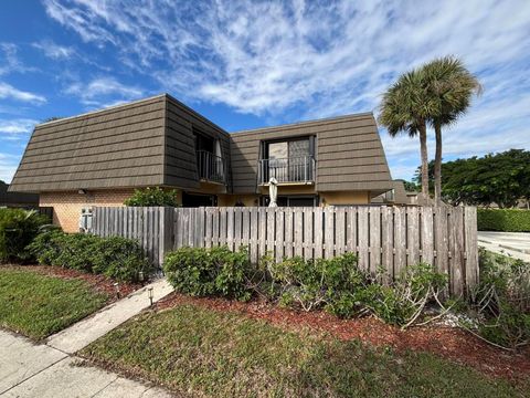 Photo of 302 3rd Way, West Palm Beach, FL 33407 (MLS # R11136535) Photo of 302 3rd Way, West Palm Beach, FL 33407 (MLS # R11136535)